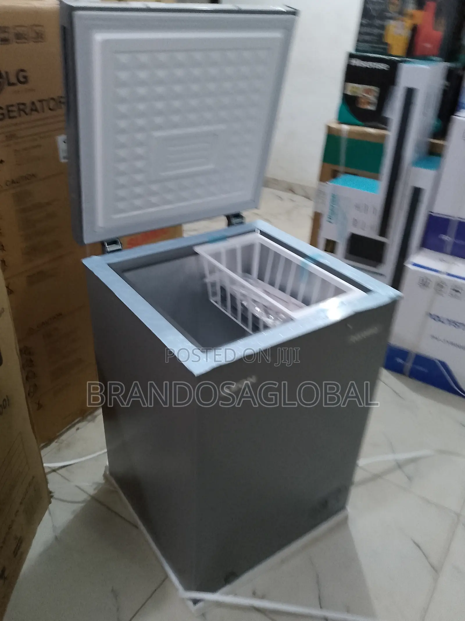 Aeon Chest Freezer – Ideal for Frozen Food