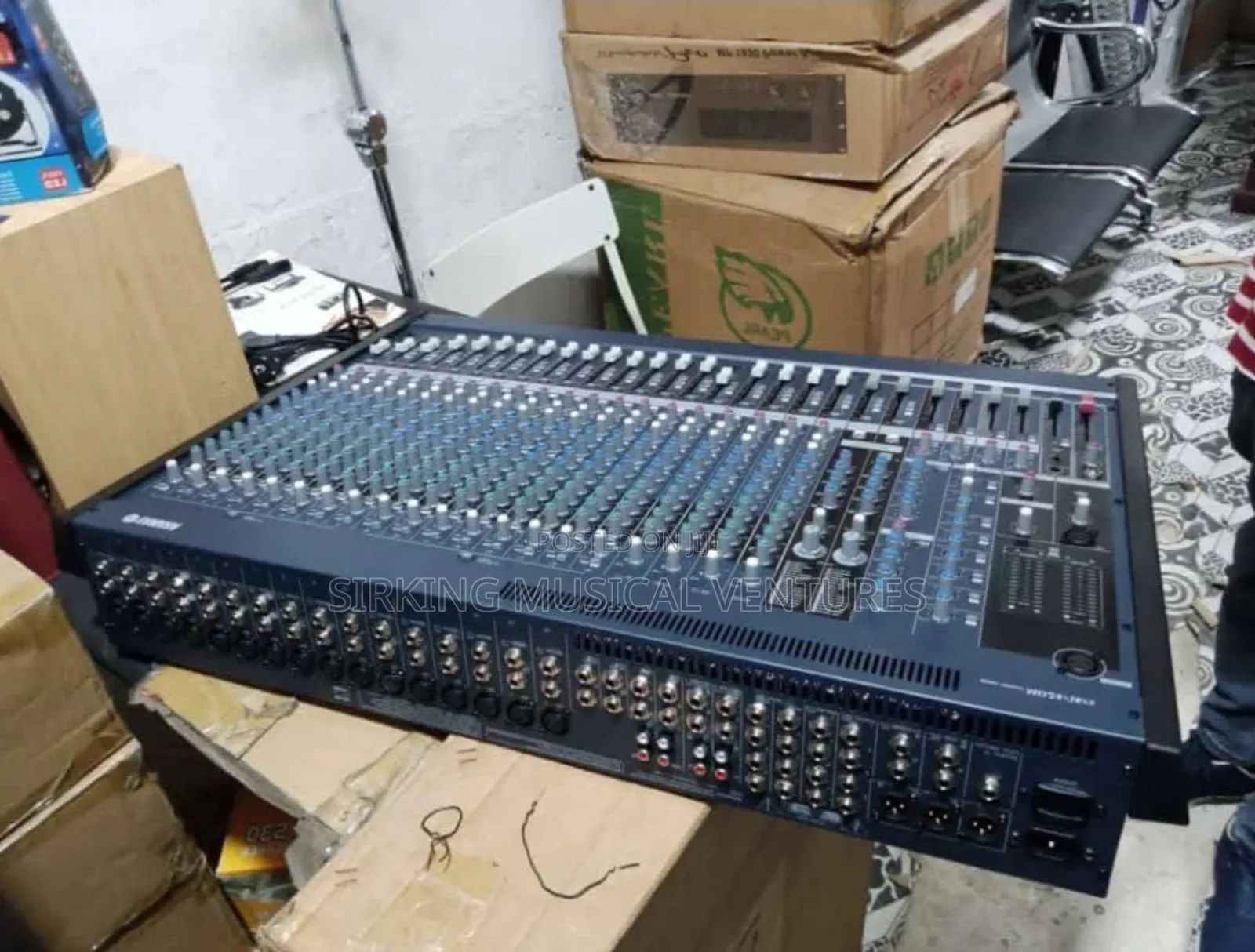 Yamaha Mg24/14fx 24channels Mixer