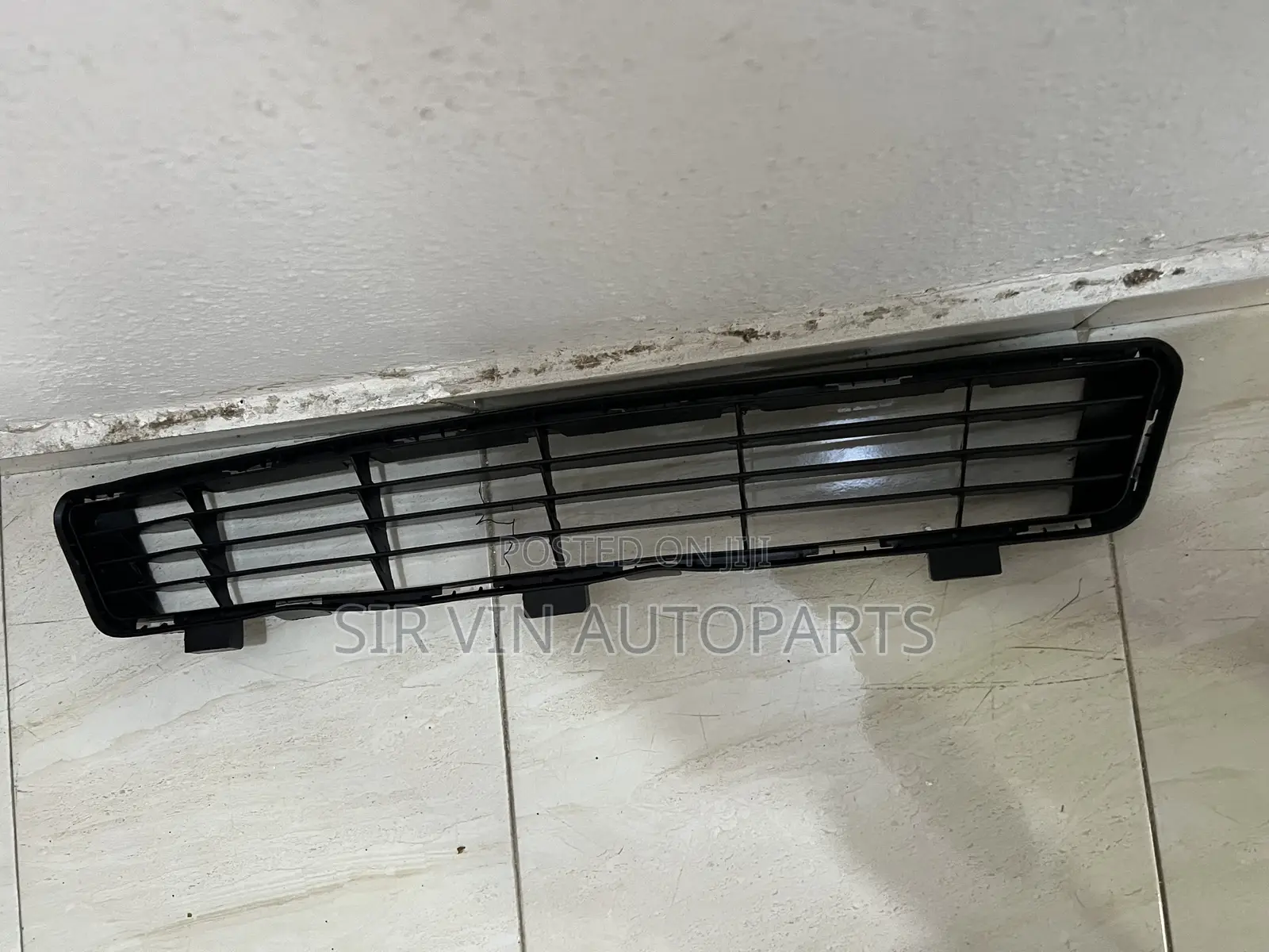 Toyota Camry 2010 Down Grill