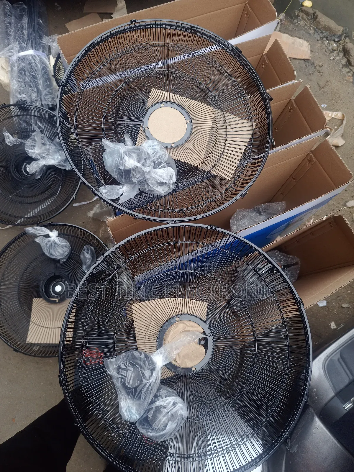Powerful Lg 18" Electric Stand Fan