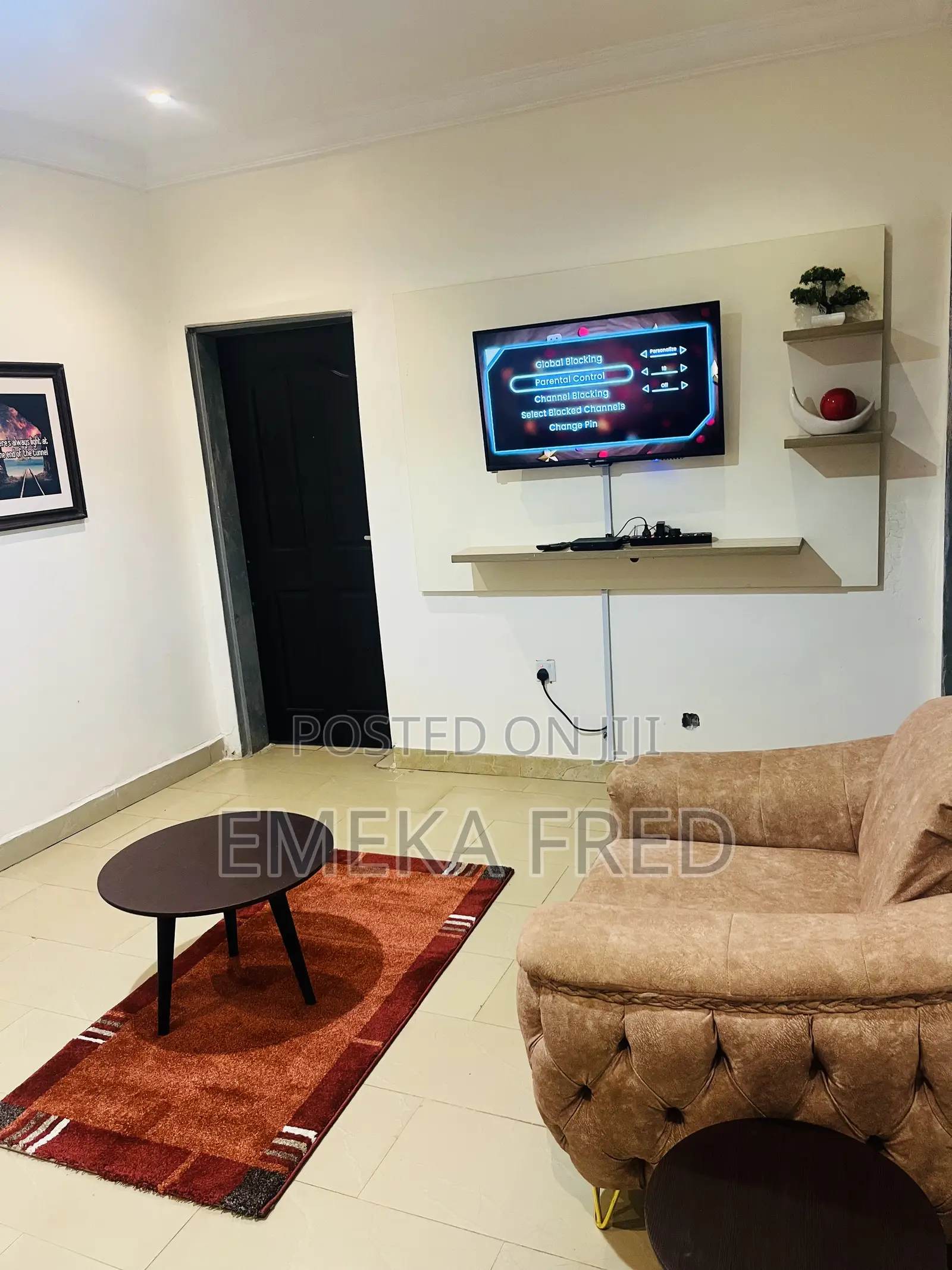 One Bedroom and Parlor