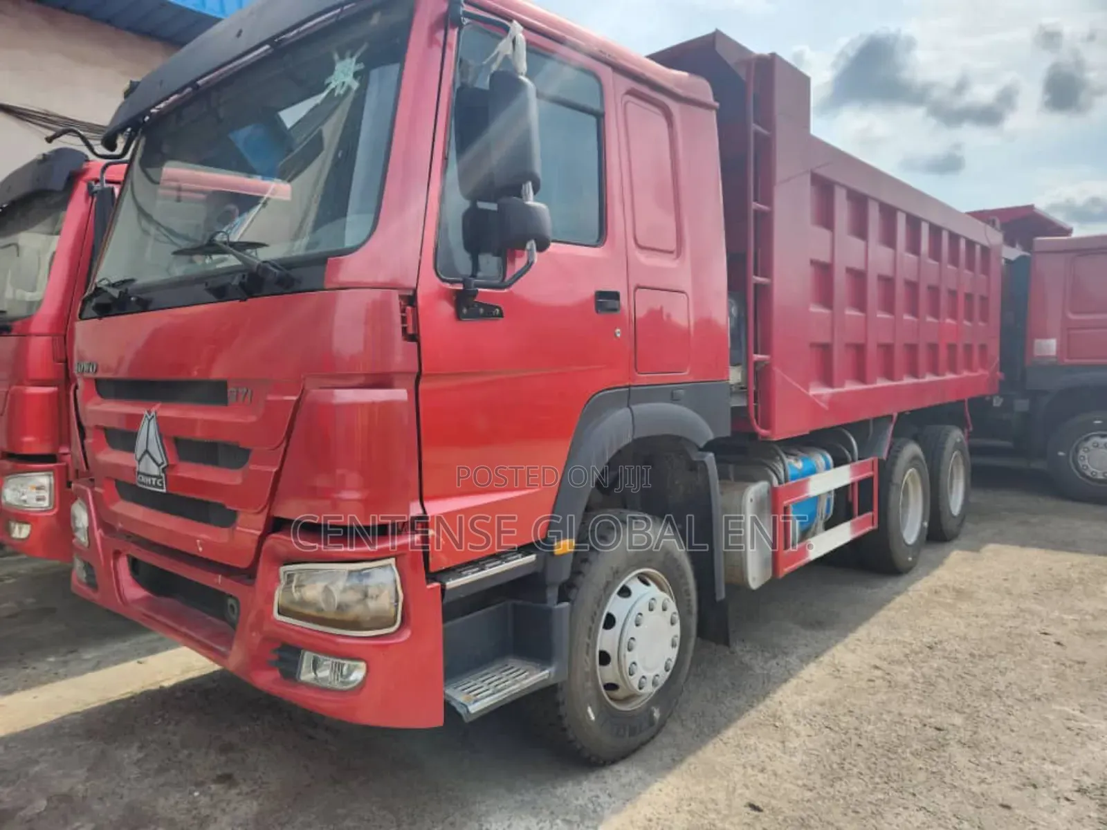 Howo 371dump Truck 12 Tyres Red