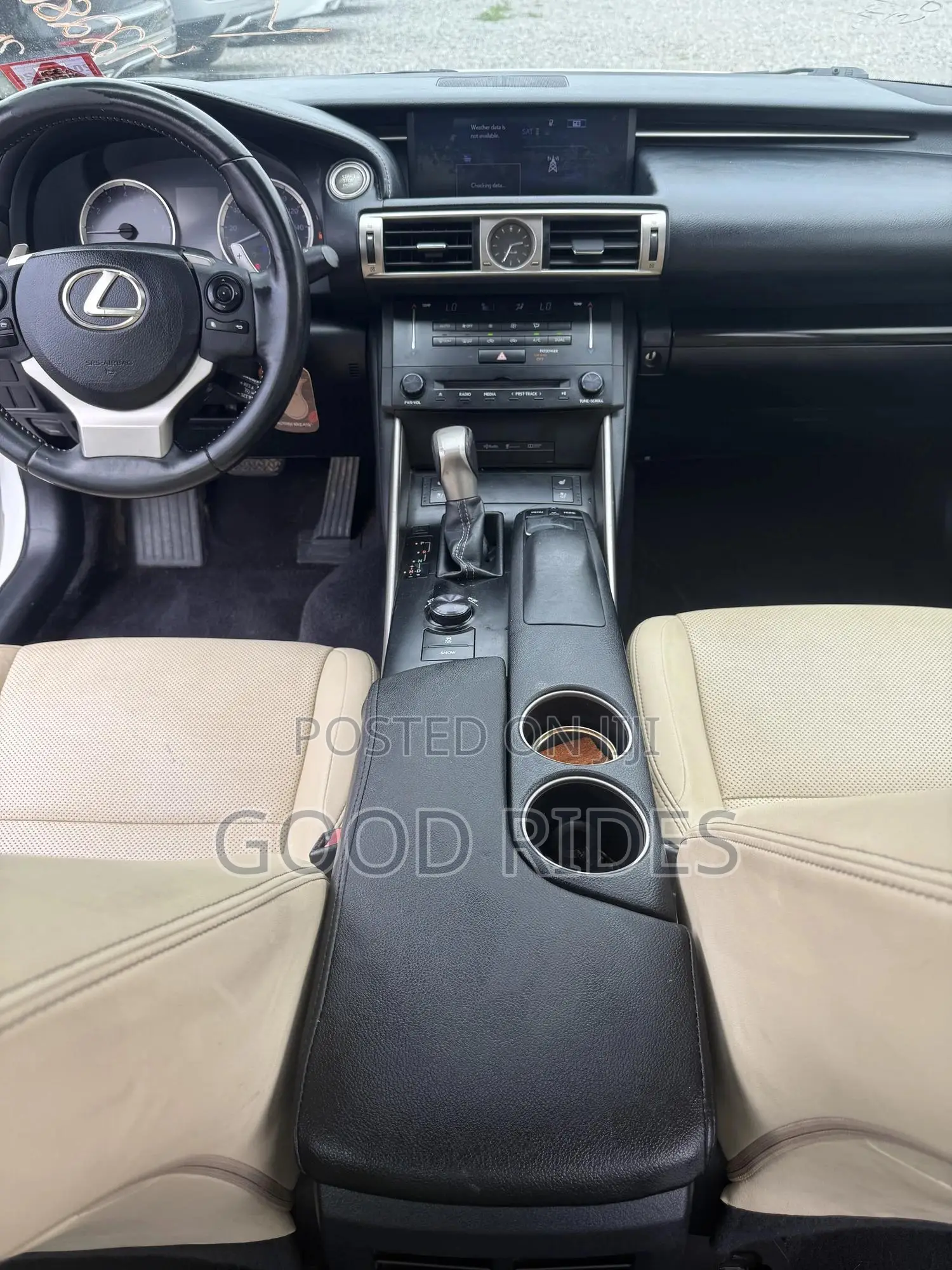 Lexus IS 250 4WD 2015 White