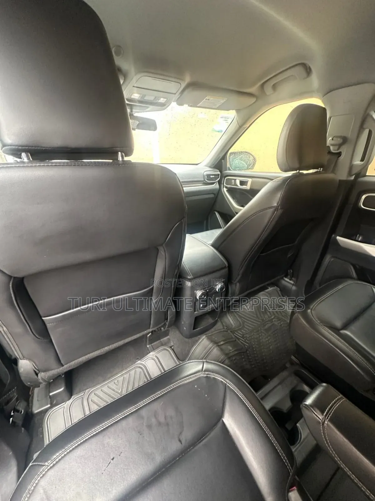 Ford Explorer XLT 2021 Blue