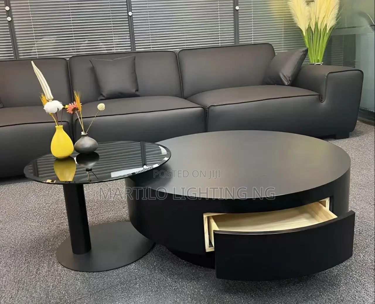 Beautiful Black Center Table to Transform Your Space
