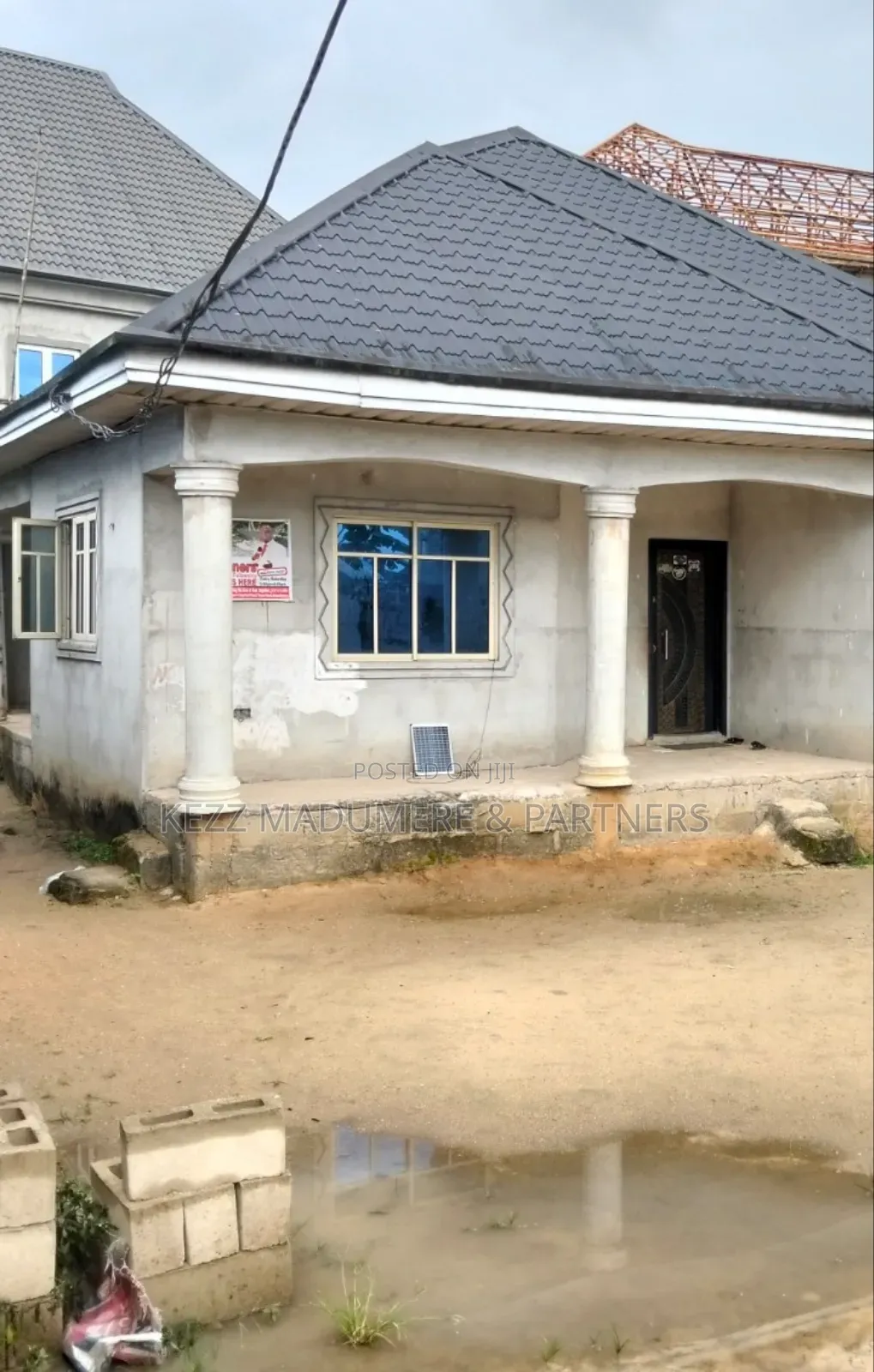 3bdrm Bungalow in Eneka Road, By 114 ,, Port-Harcourt for sale