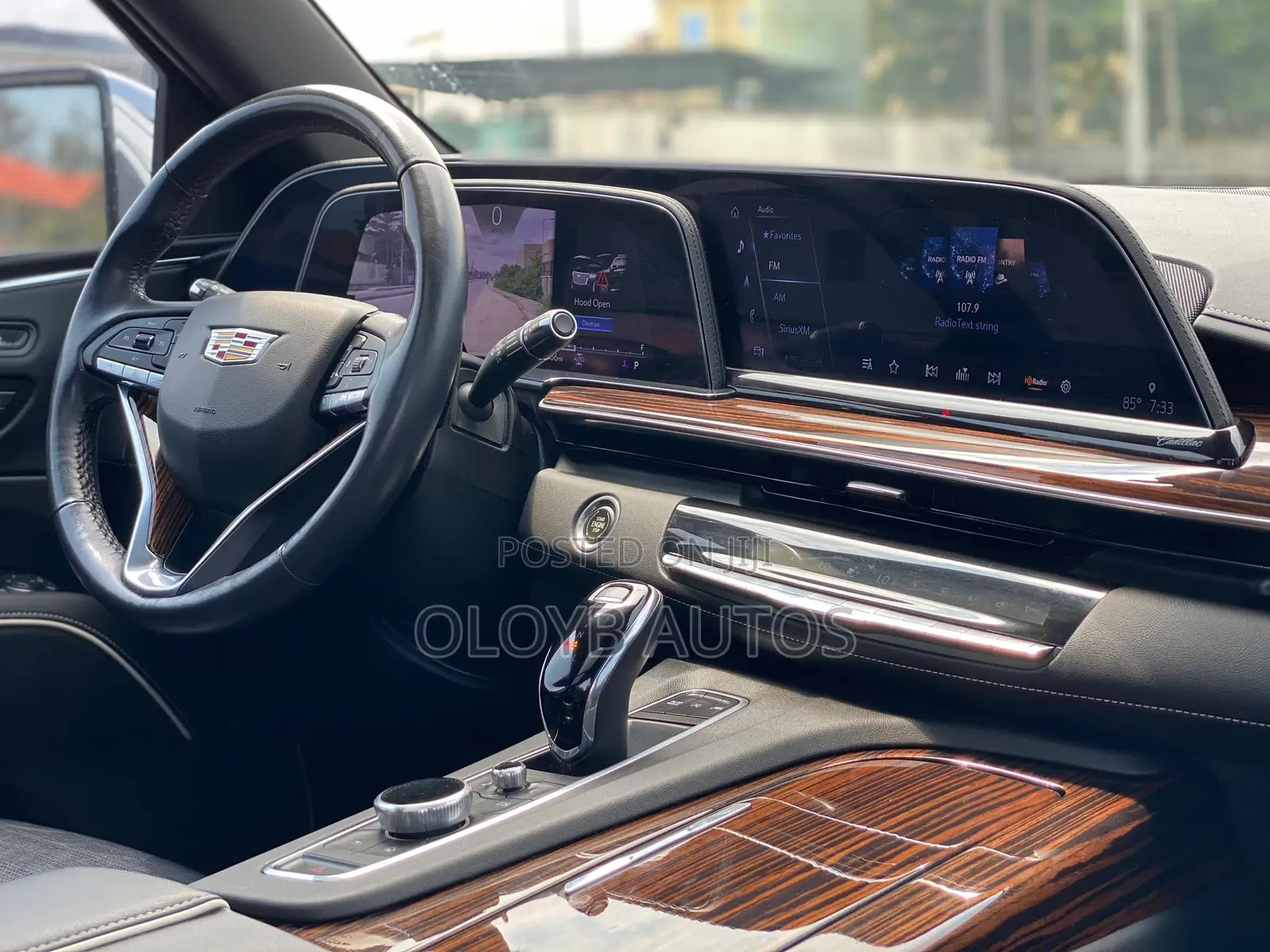 Cadillac Escalade 2022 White