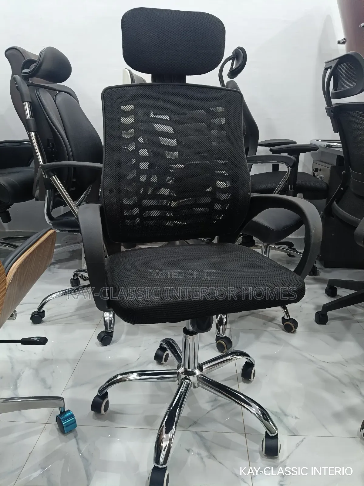 Reading 📖 Chair With Head Relax