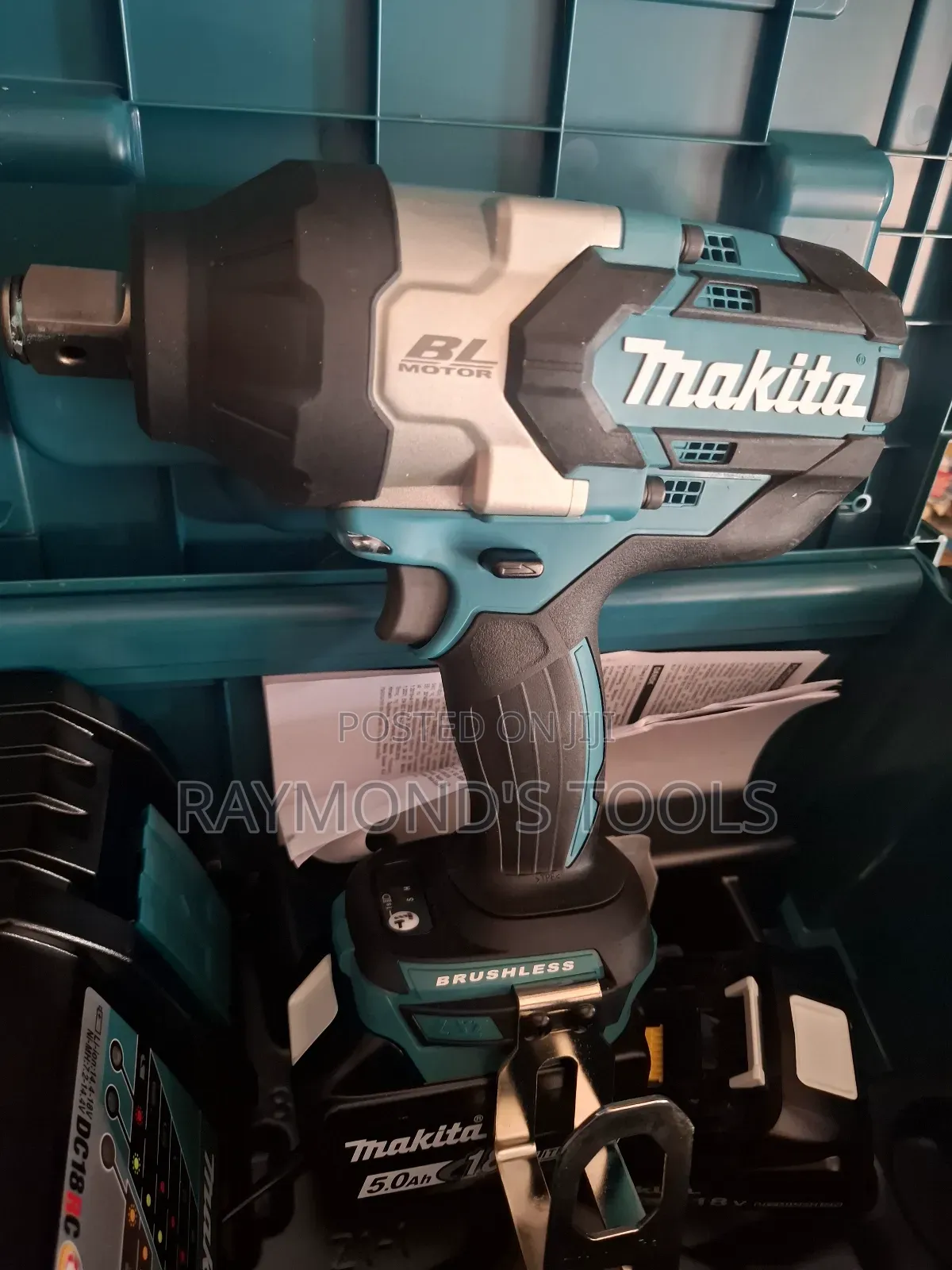 Cordless 3/4" Impact Wrench Makita Dtw1001rtj