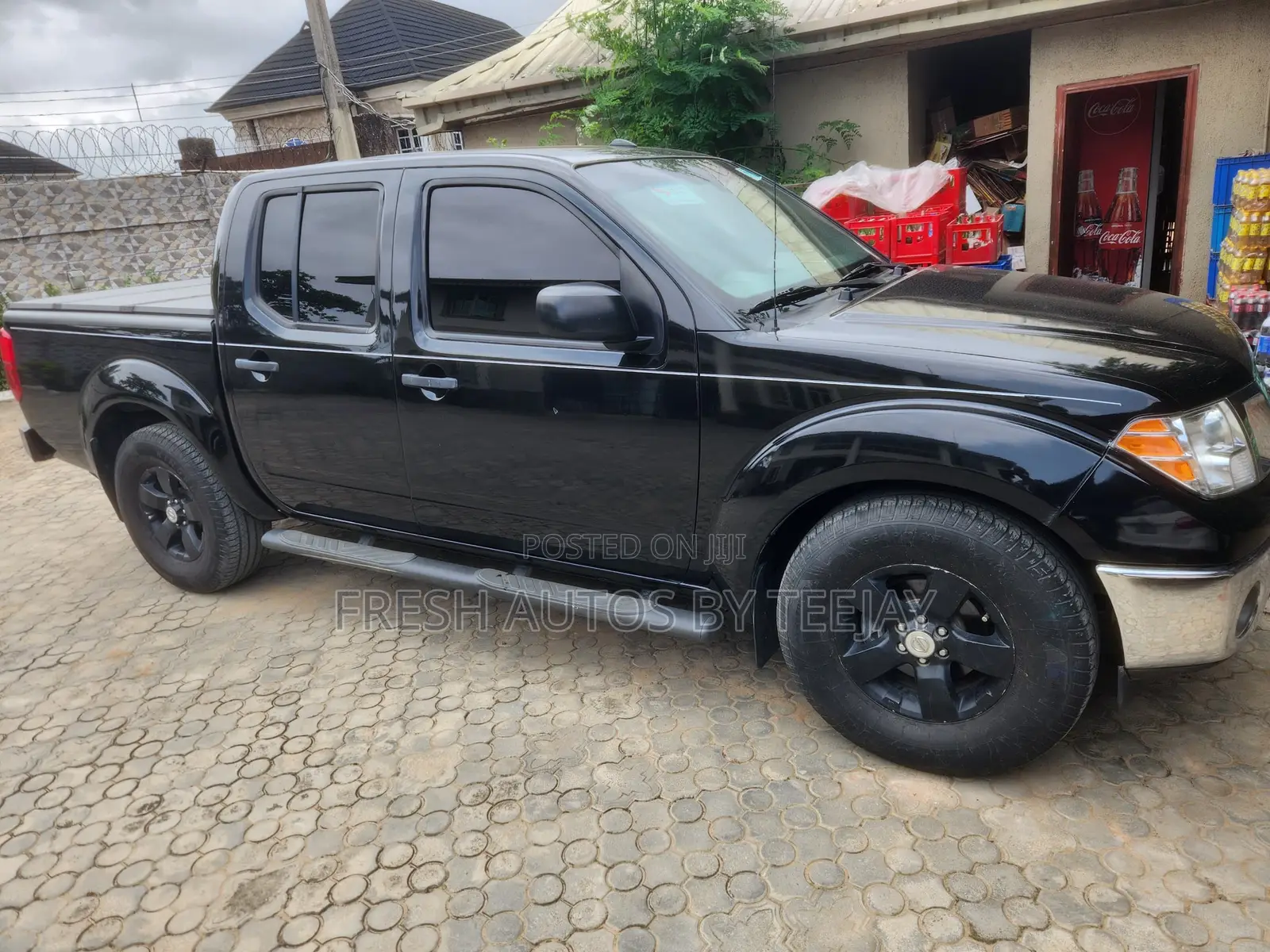 Nissan Frontier Crew Cab SE 4x4 2011 Black