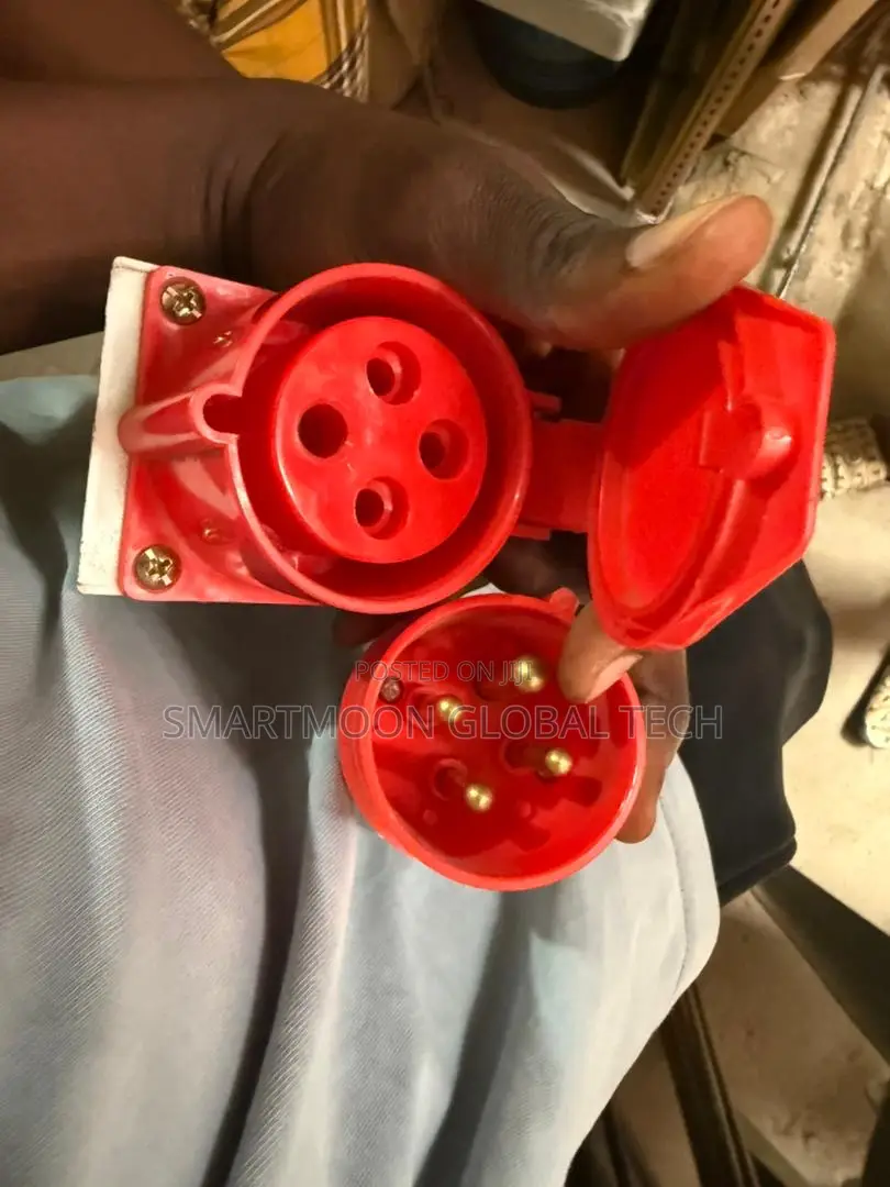 Industrial Socket
