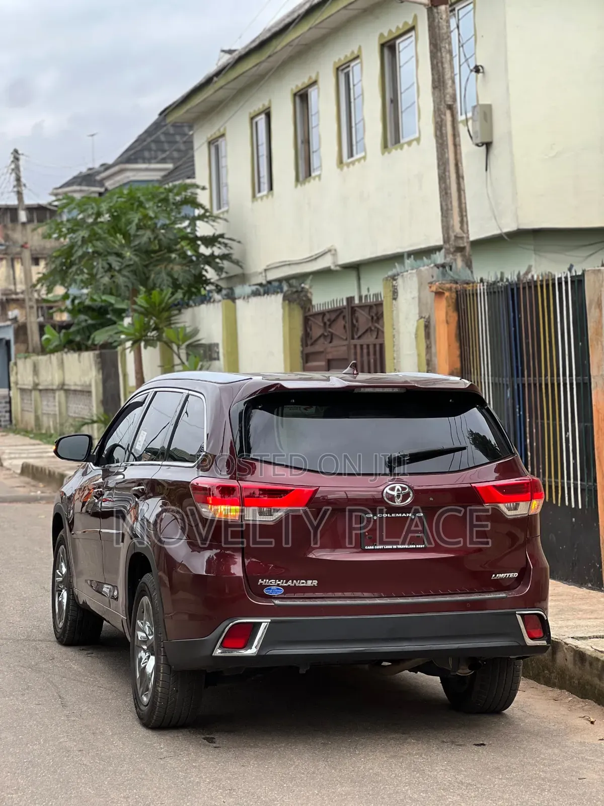Toyota Highlander Limited Platinum 4x4 V6 (3.5L 6cyl 8A) 2017 Burgundy