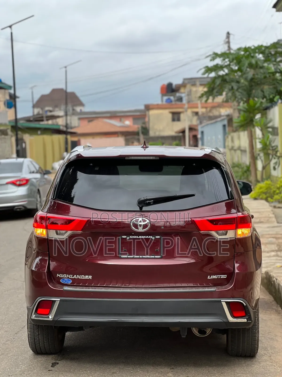 Toyota Highlander Limited Platinum 4x4 V6 (3.5L 6cyl 8A) 2017 Burgundy