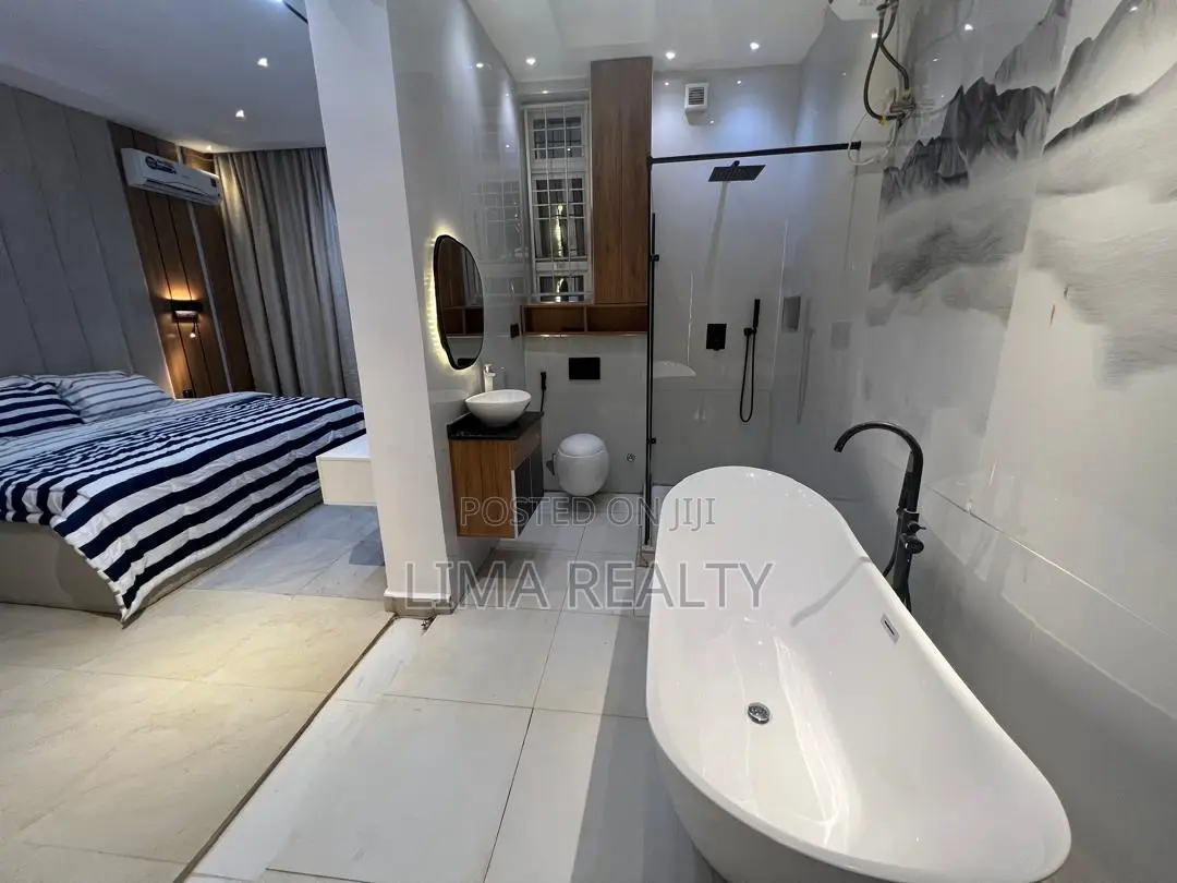 Luxury 3 Bed Penthouse