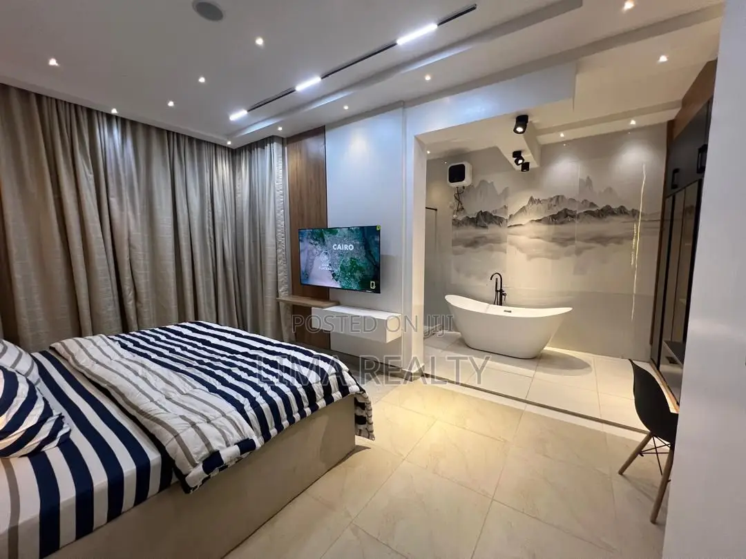 Luxury 3 Bed Penthouse