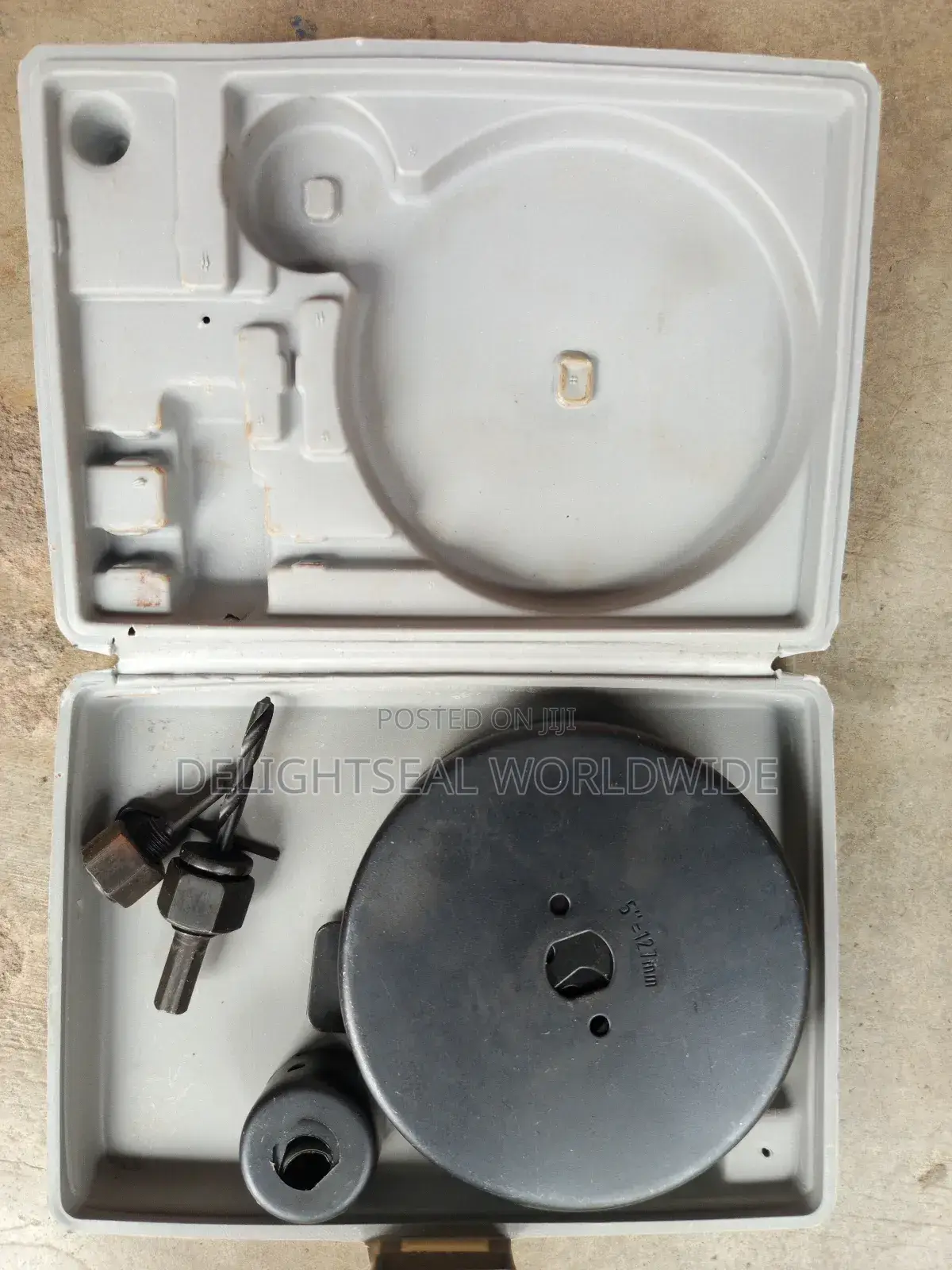 Hole Saw Kit / Hole Cutter Drill Bit