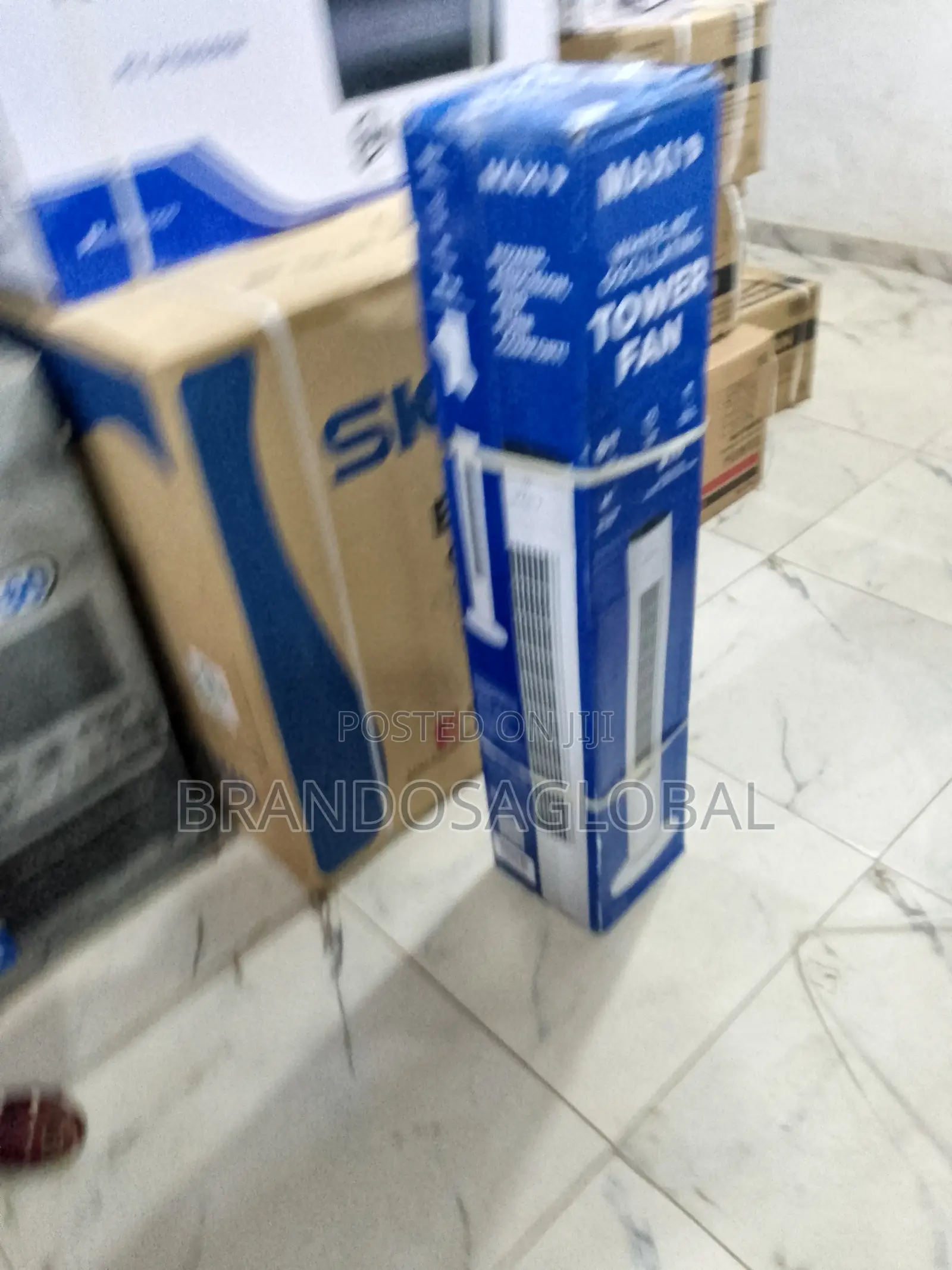 Affordable Maxi Tower Fan – Fz10-22jr