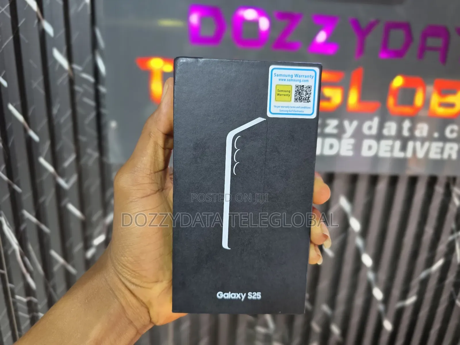 New Samsung Galaxy S25 256 GB