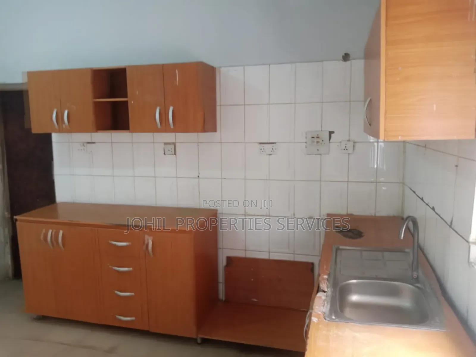 3bdrm Block of Flats in Wuye for rent