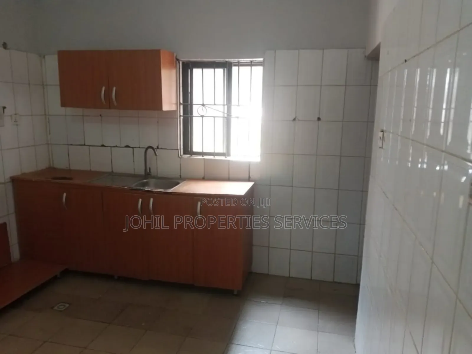3bdrm Block of Flats in Wuye for rent