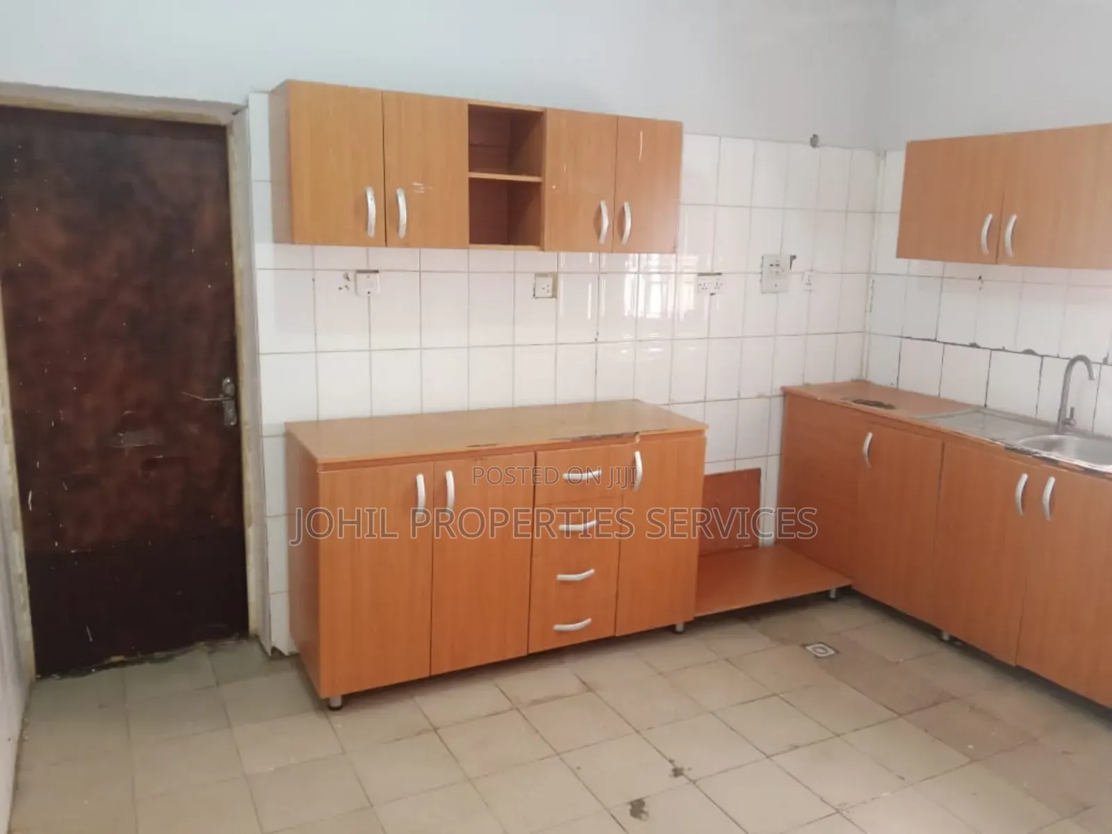 3bdrm Block of Flats in Wuye for rent