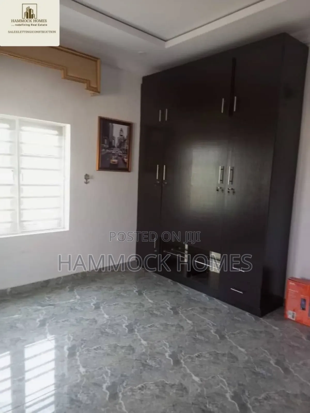 4bdrm Duplex in Ojoo for sale