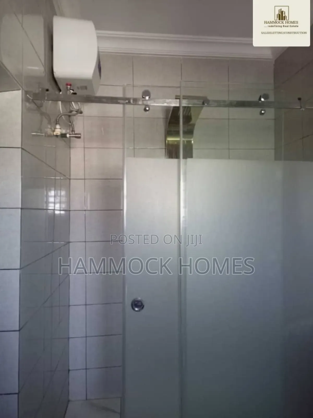 4bdrm Duplex in Ojoo for sale