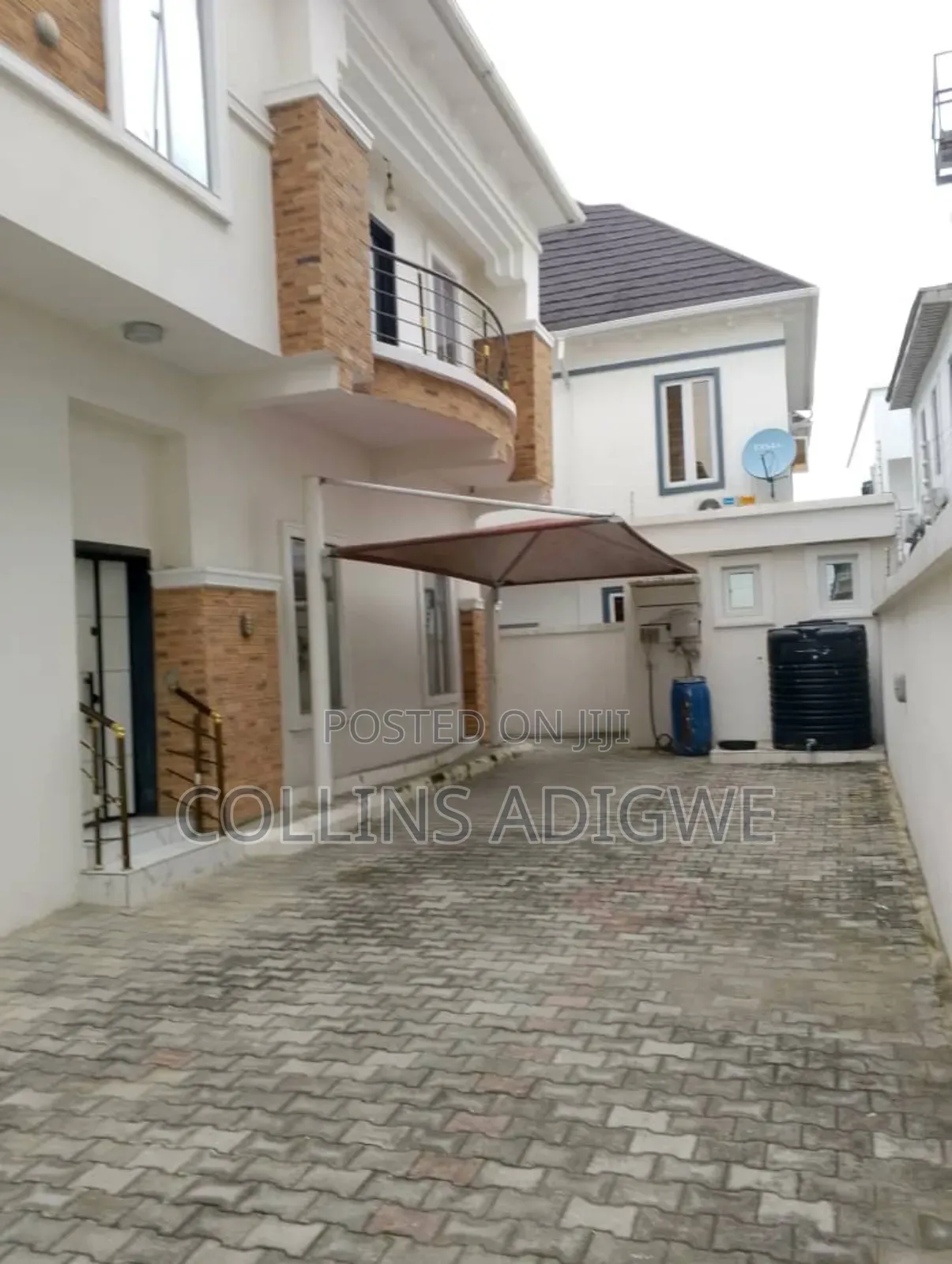 5bdrm Duplex in Orchid Road Chevron for sale