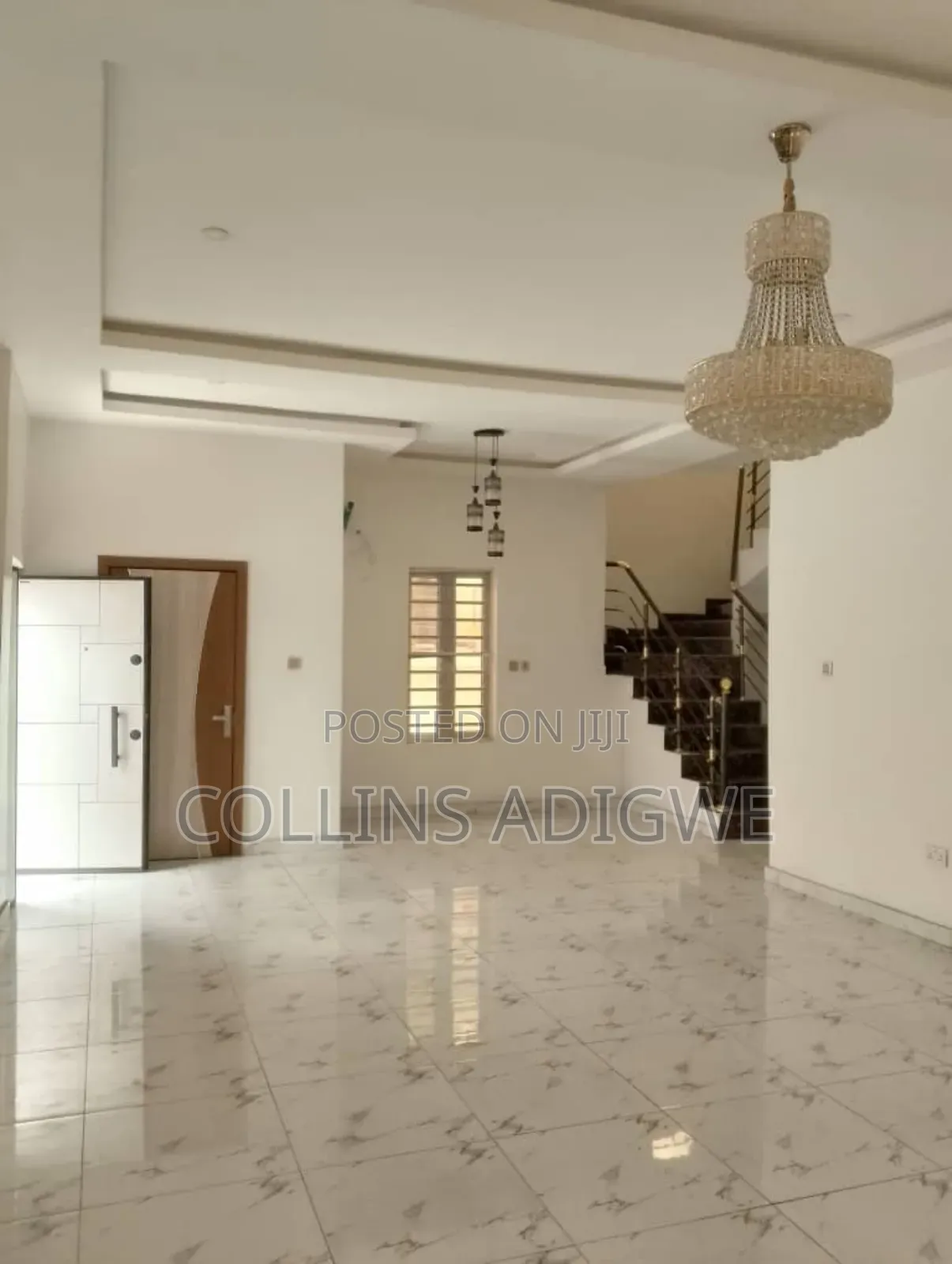 5bdrm Duplex in Orchid Road Chevron for sale