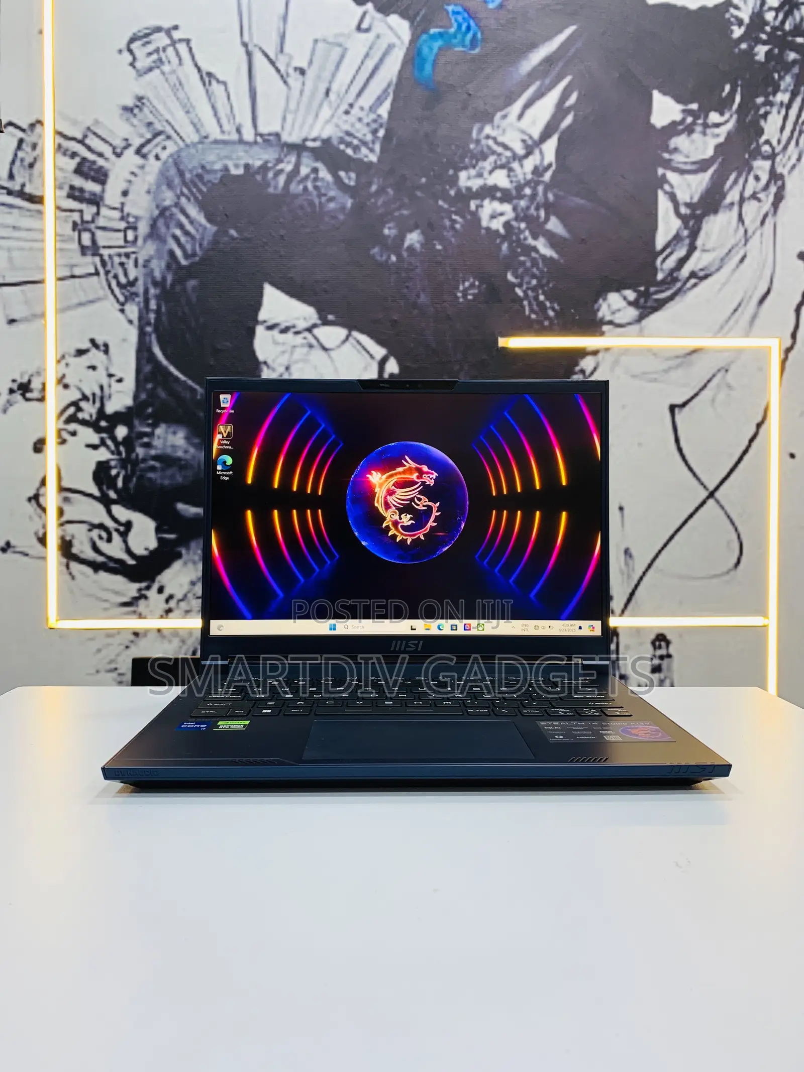 Laptop MSI Stealth 14 Studio A13VF 16GB Intel Core I7 SSD 1T