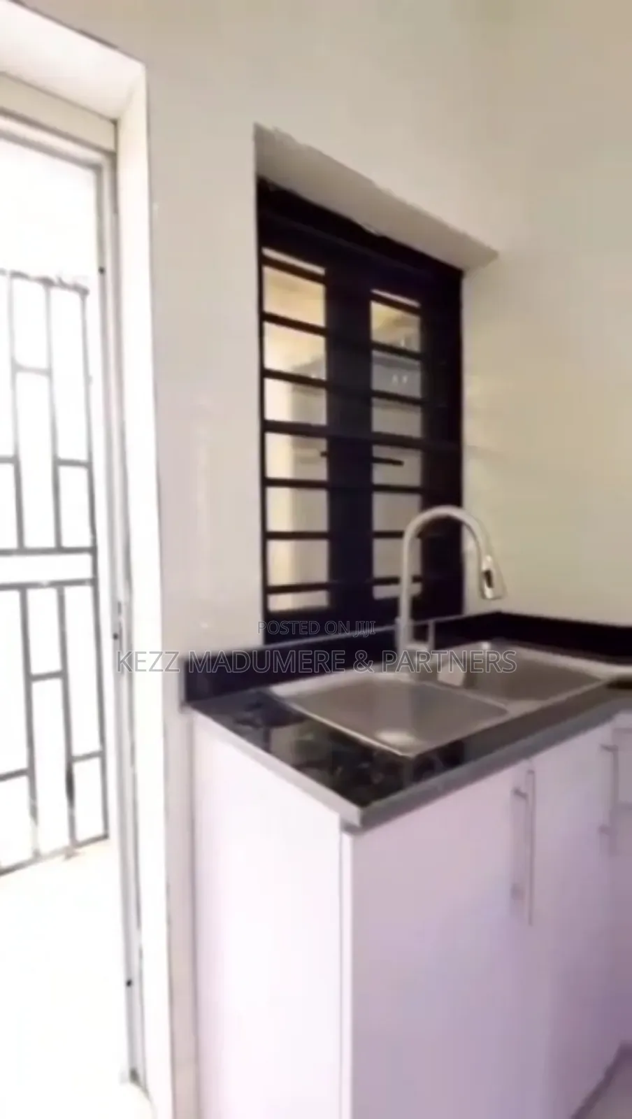 4bdrm Duplex in Rumuekini/Rumuosi for sale