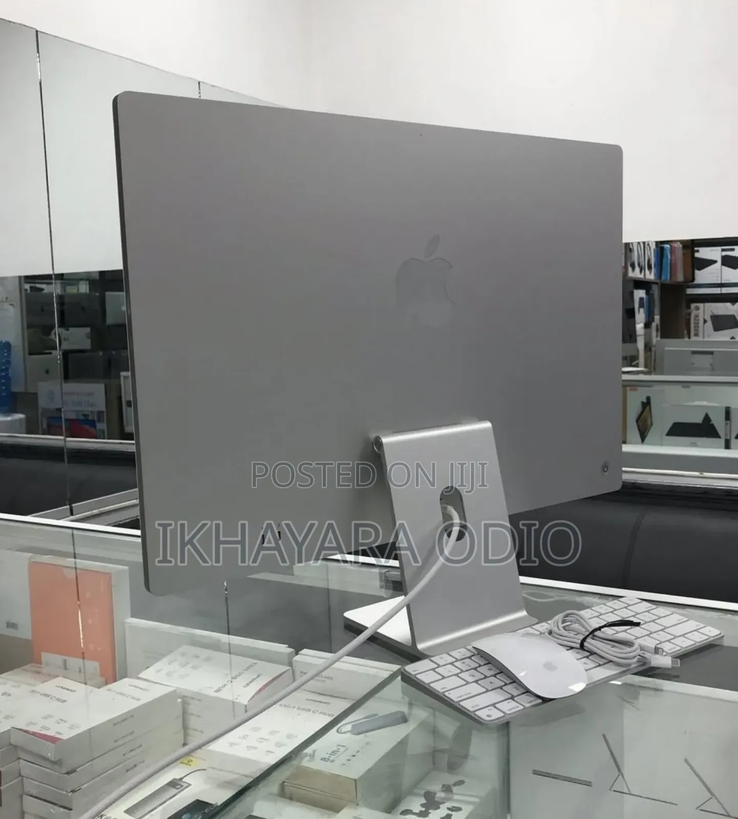 New Desktop Computer Apple iMac M3 8GB Intel Core M3 SSD 256GB
