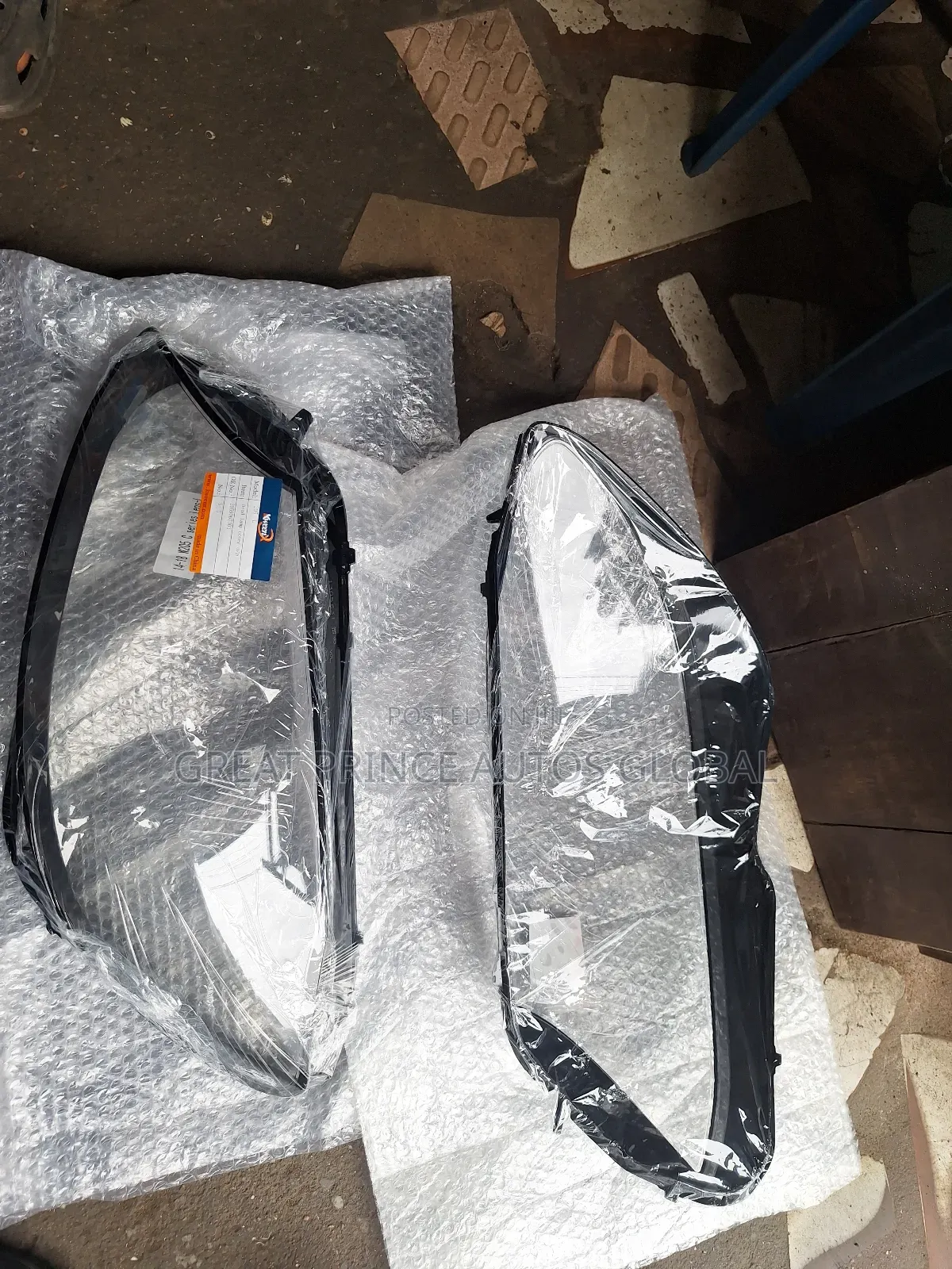 Head Lamp Glass Cover C300 205