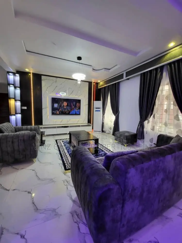 A Perfect Staycation Apartment Fully Serviced 4-Bedroom Duplex
