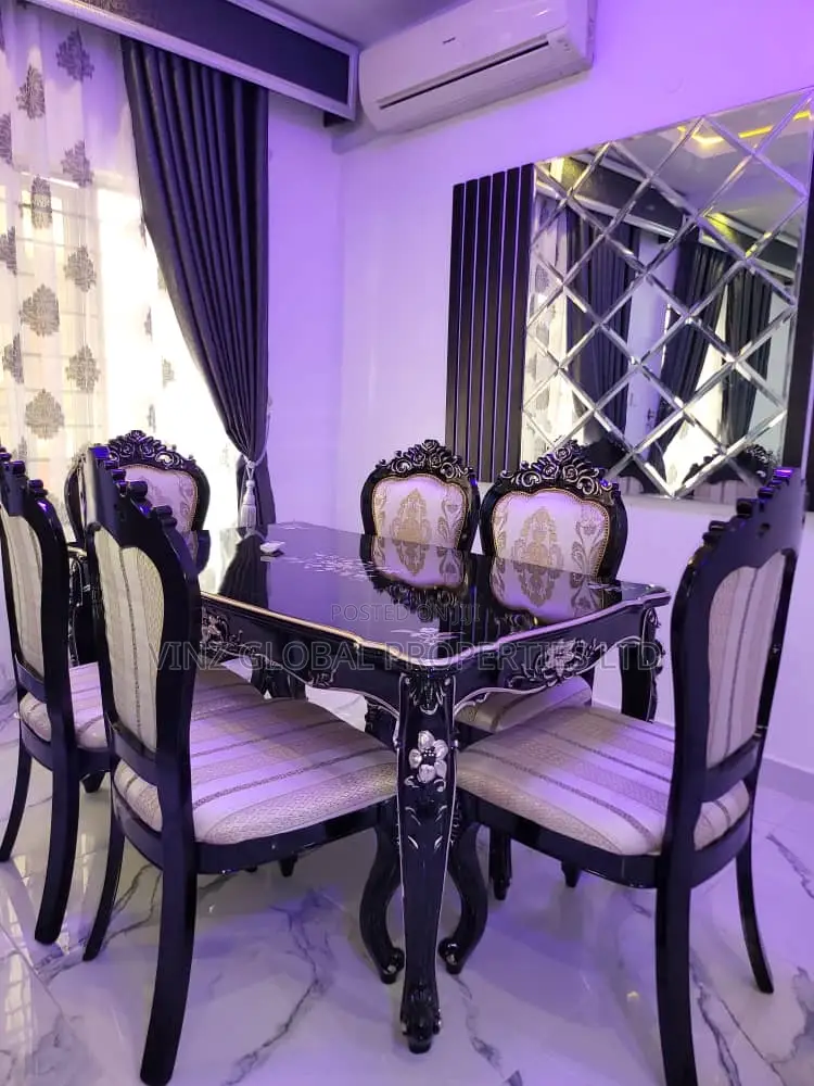 A Perfect Staycation Apartment Fully Serviced 4-Bedroom Duplex