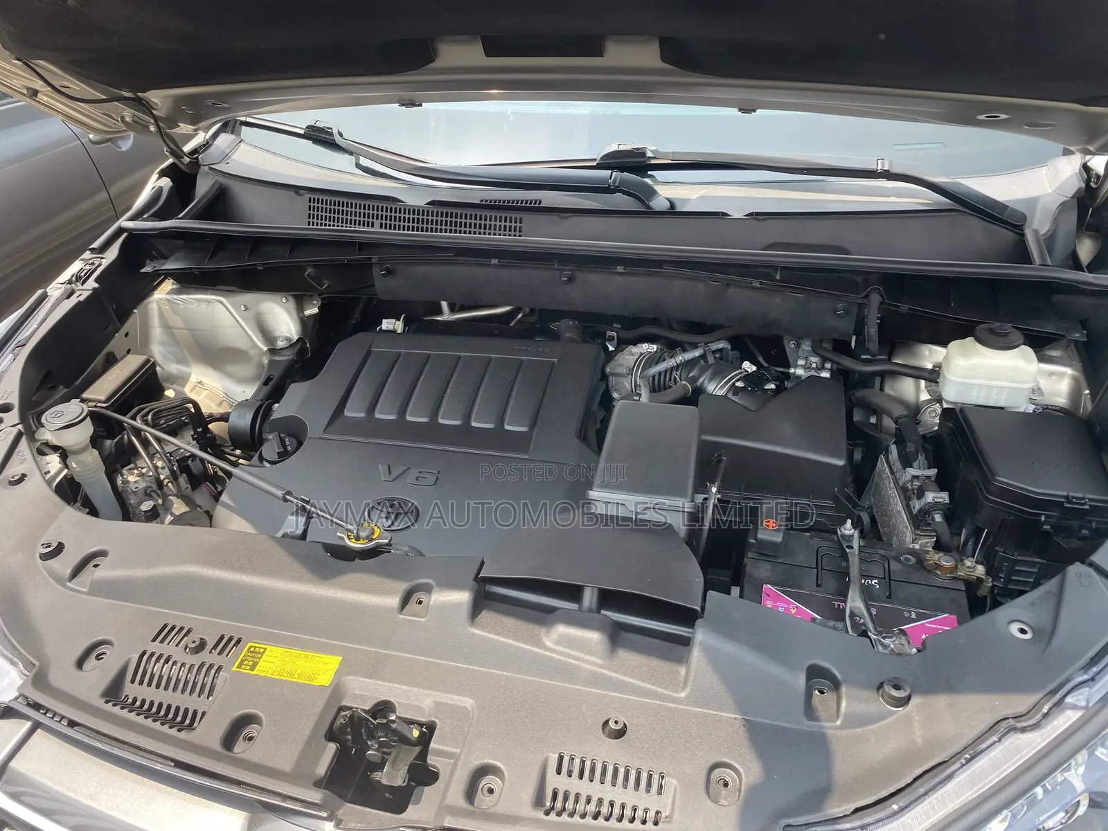Toyota Highlander Limited V6 4x2 (3.5L 6cyl 6A) 2016 Gold