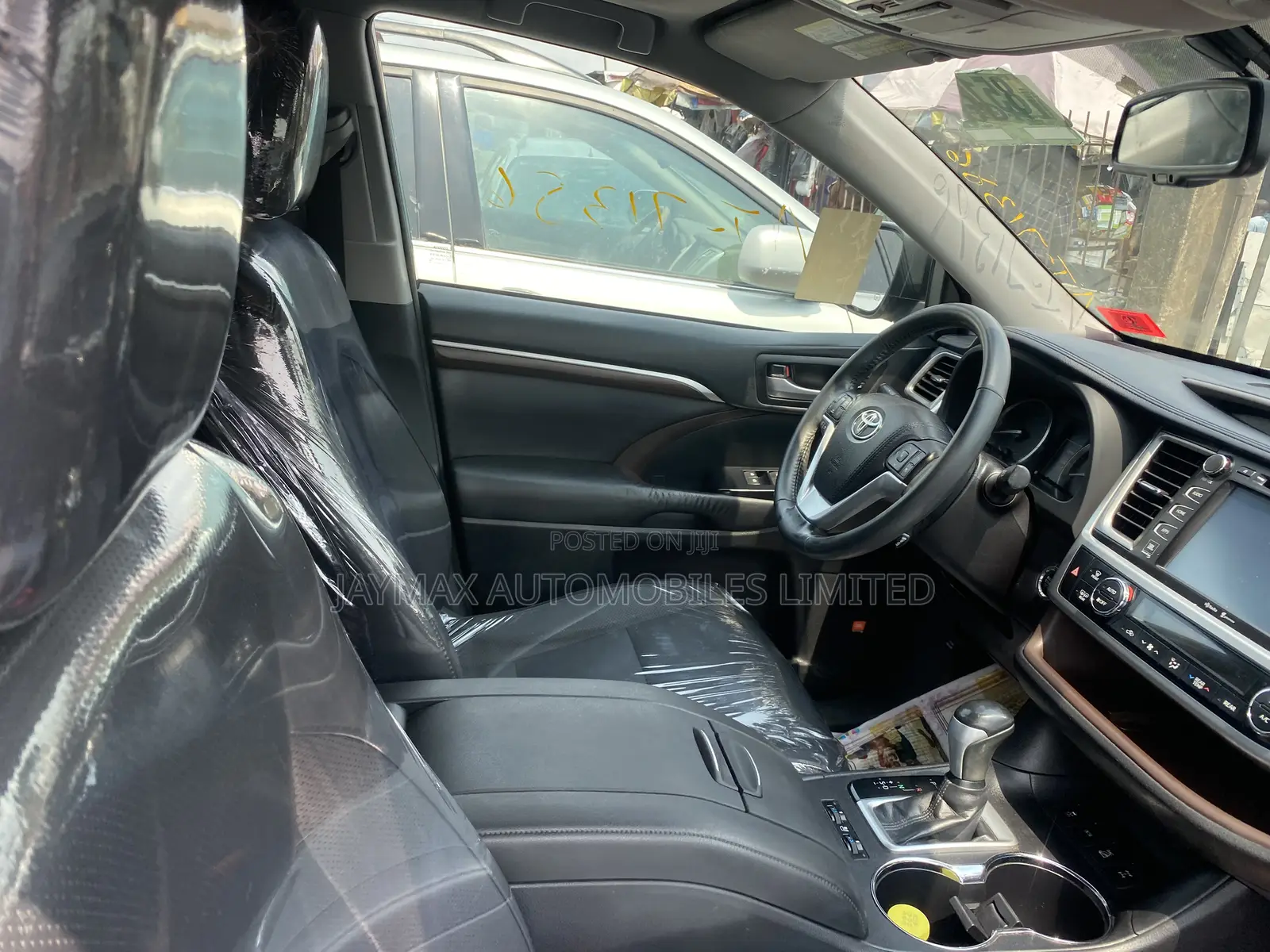 Toyota Highlander Limited V6 4x2 (3.5L 6cyl 6A) 2016 Gold