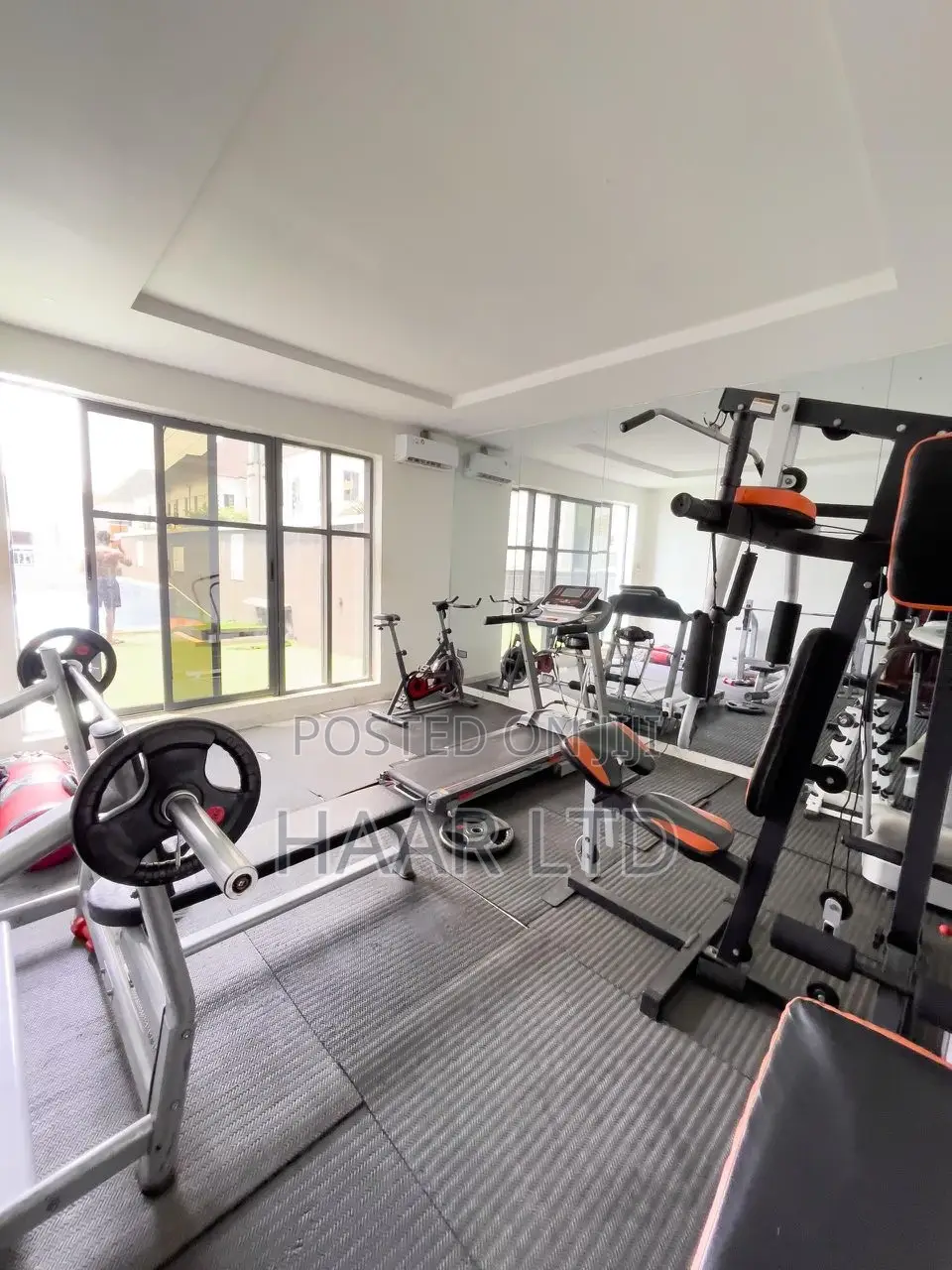 24hrs Light,Pool and Gym - Weekly Room