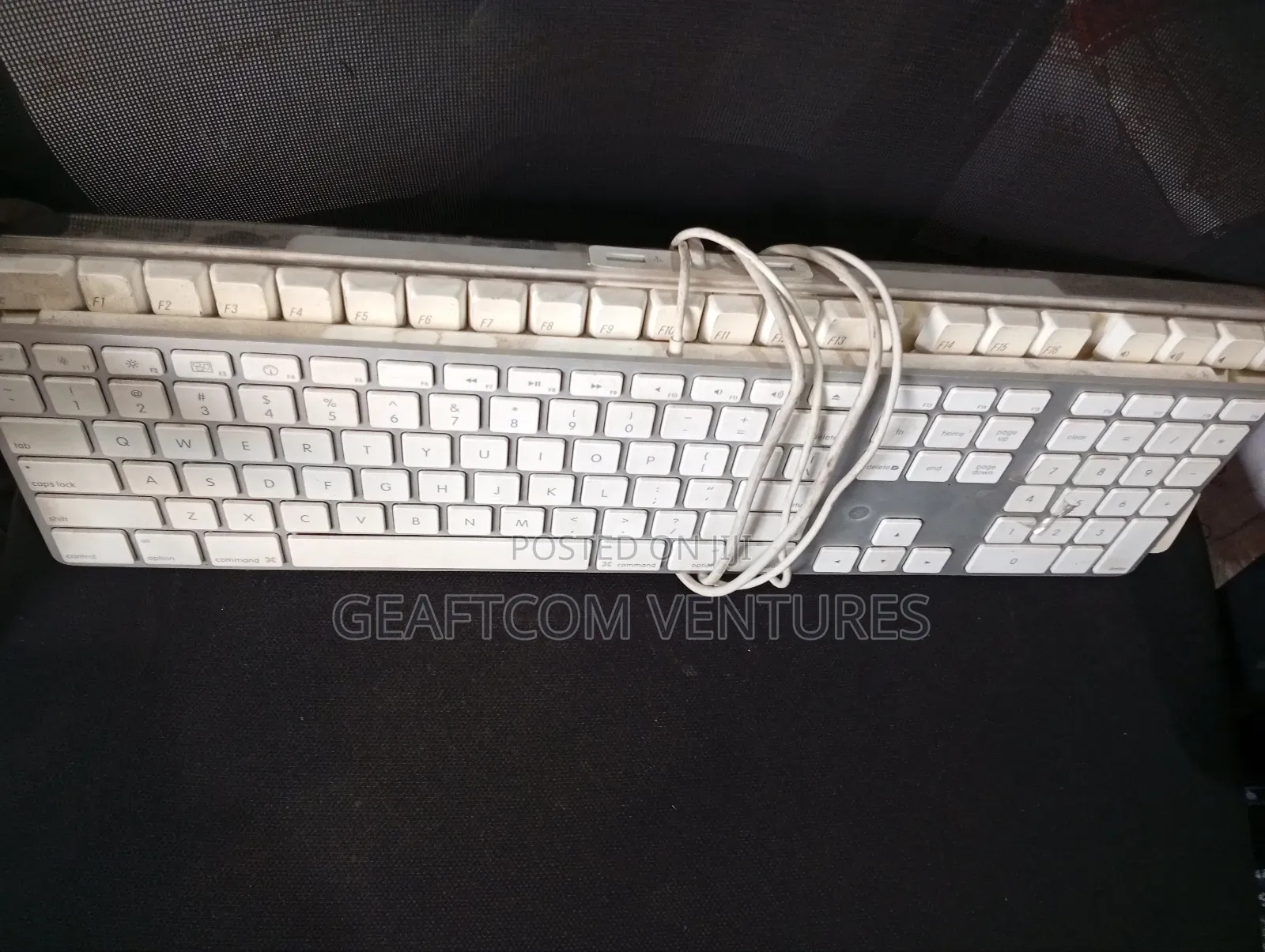 Apple Ultra Slim Keyboard for Macbook