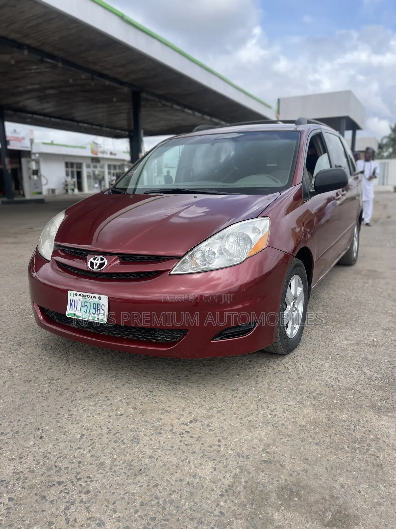 Toyota Sienna LE 4WD 2007 Red