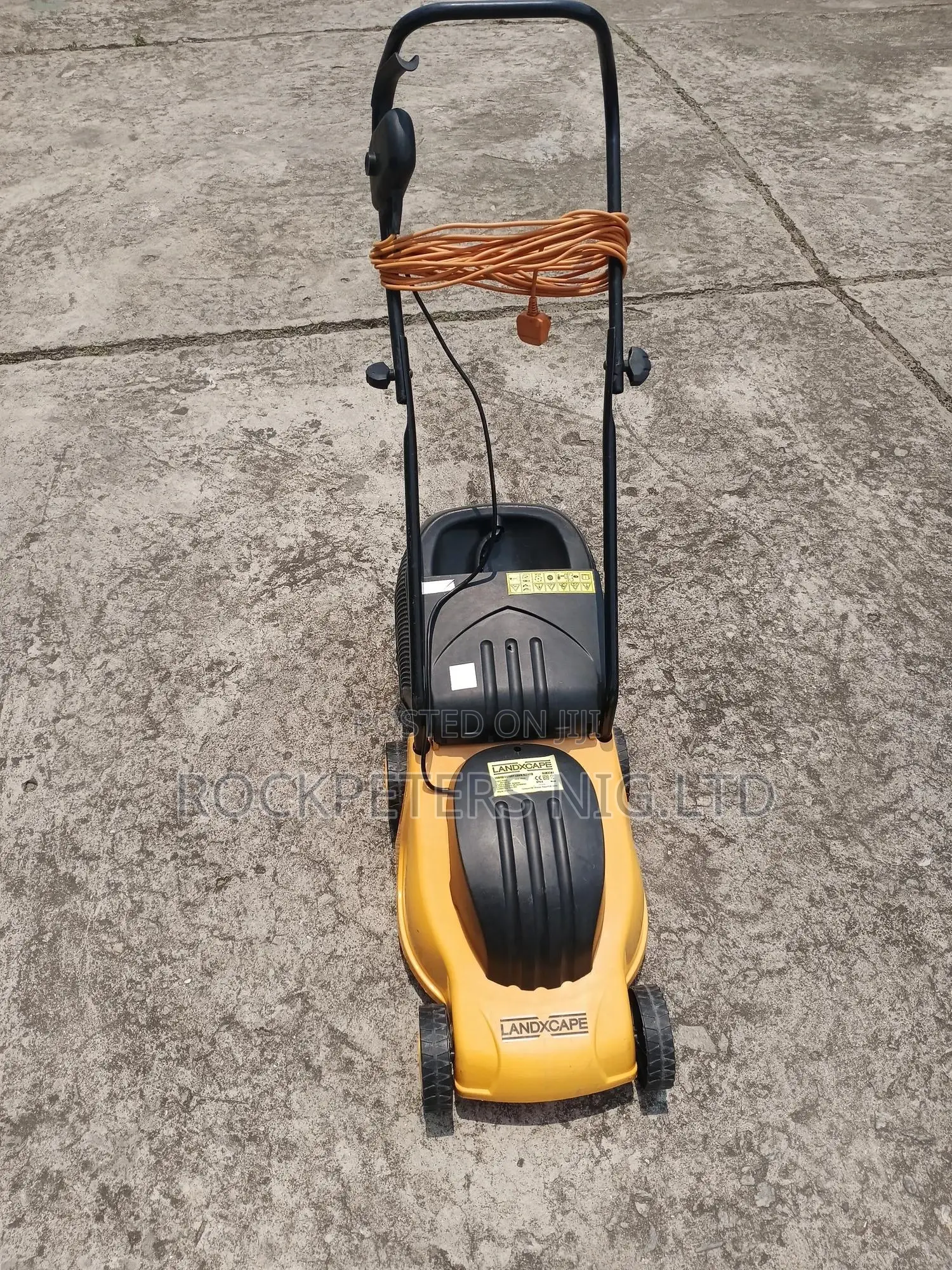 Landxcape 1000w Rotary Lawn Mower, Model Glm32a1