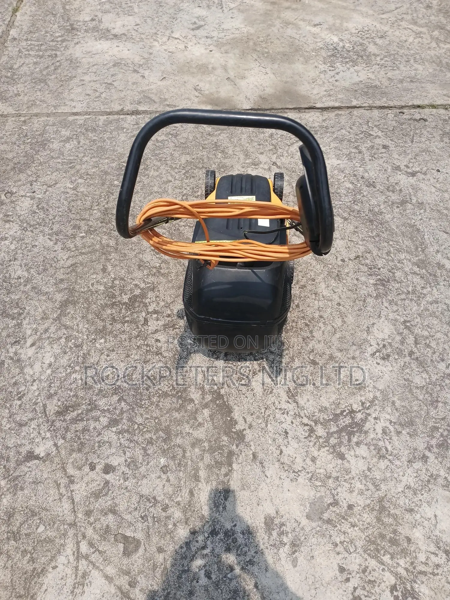 Landxcape 1000w Rotary Lawn Mower, Model Glm32a1