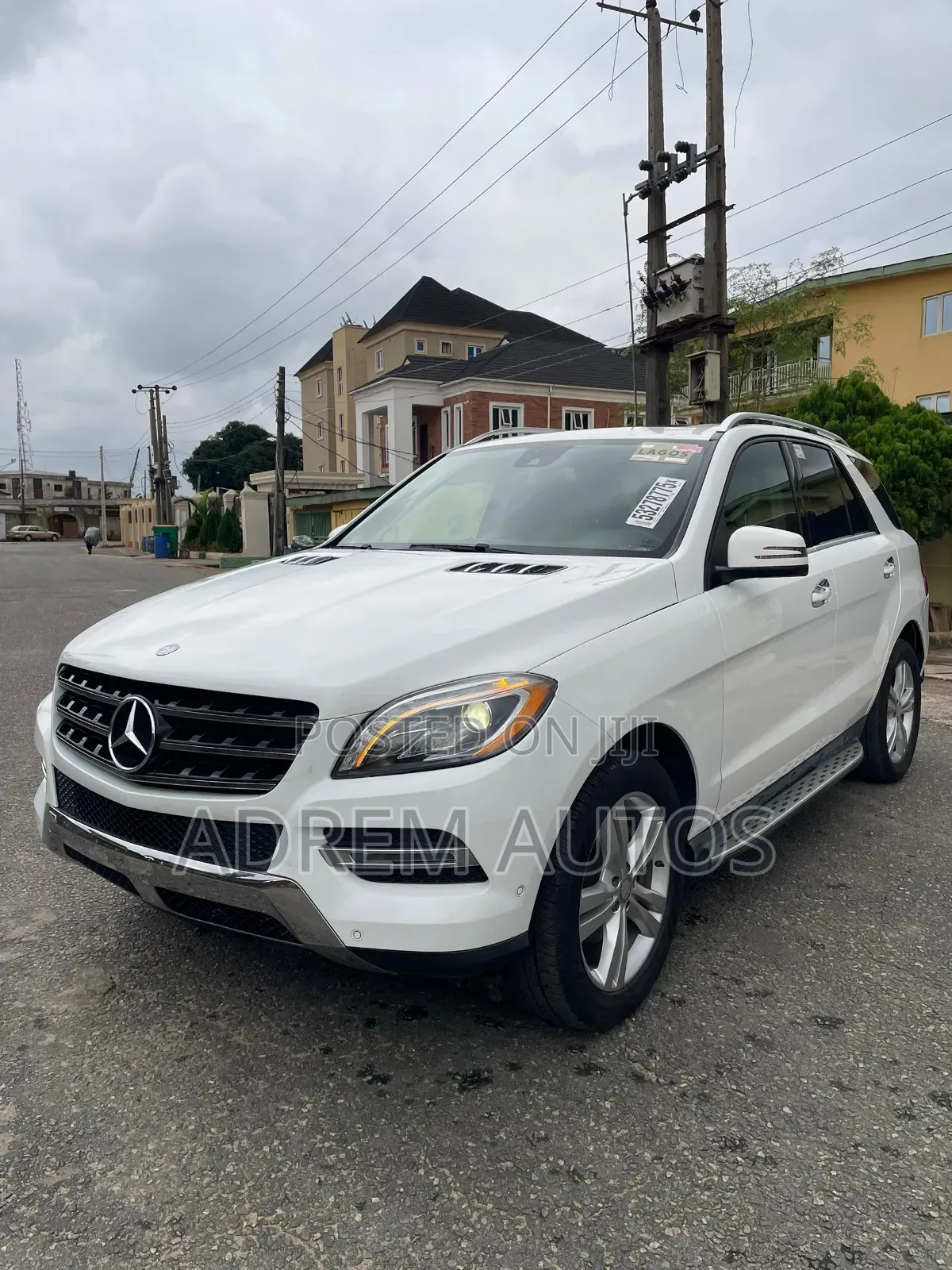 Mercedes-Benz M Class ML350 4MATIC 4dr SUV AWD (3.5L 6cyl 7A) 2014