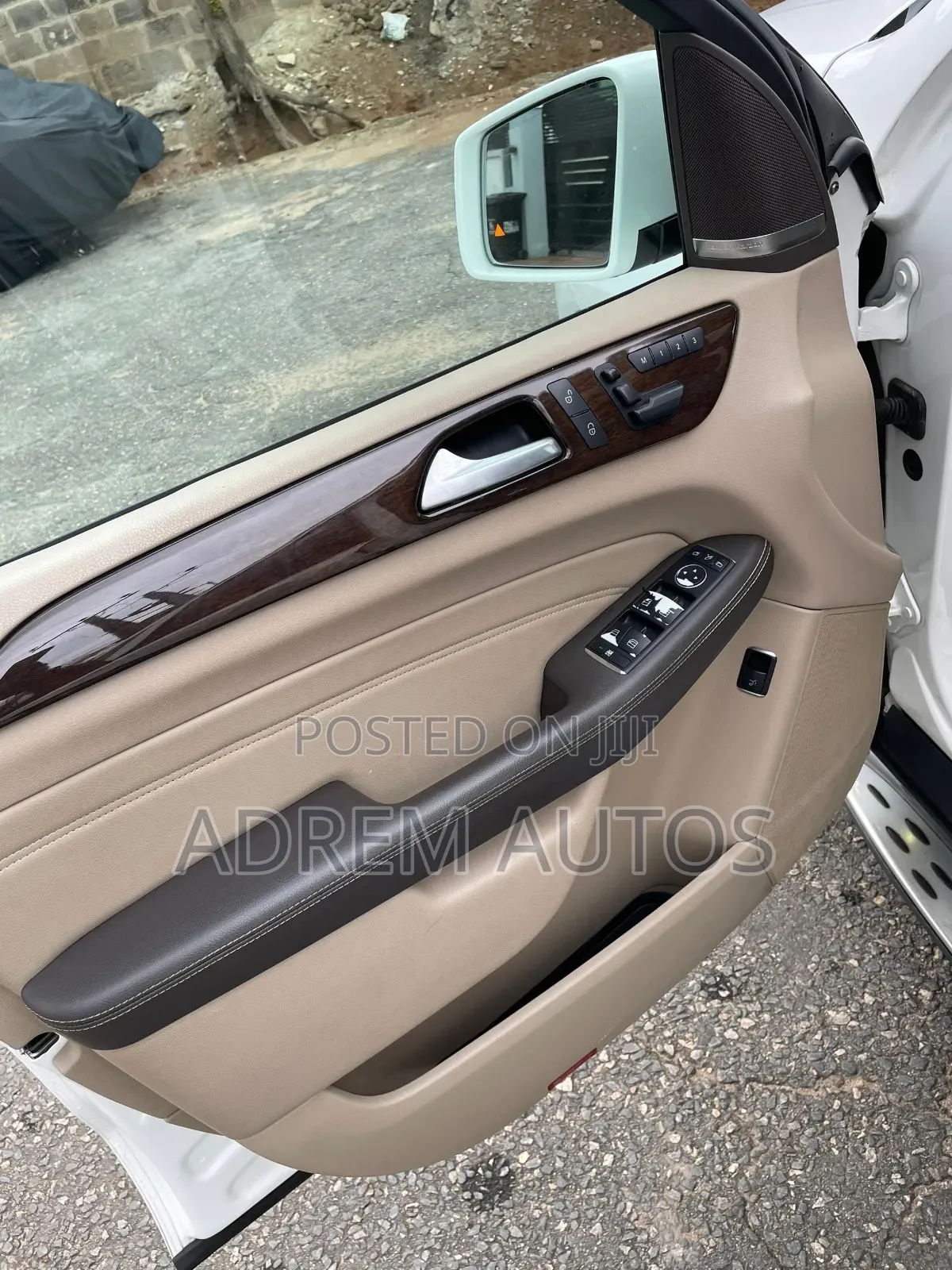 Mercedes-Benz M Class ML350 4MATIC 4dr SUV AWD (3.5L 6cyl 7A) 2014