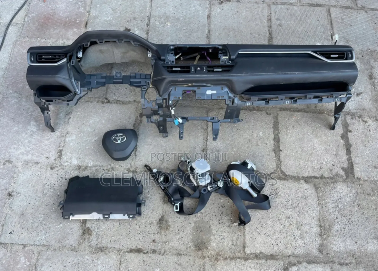 High Quality Certified Complete Dashboard Toyota Rav4 2022-2025 Latest