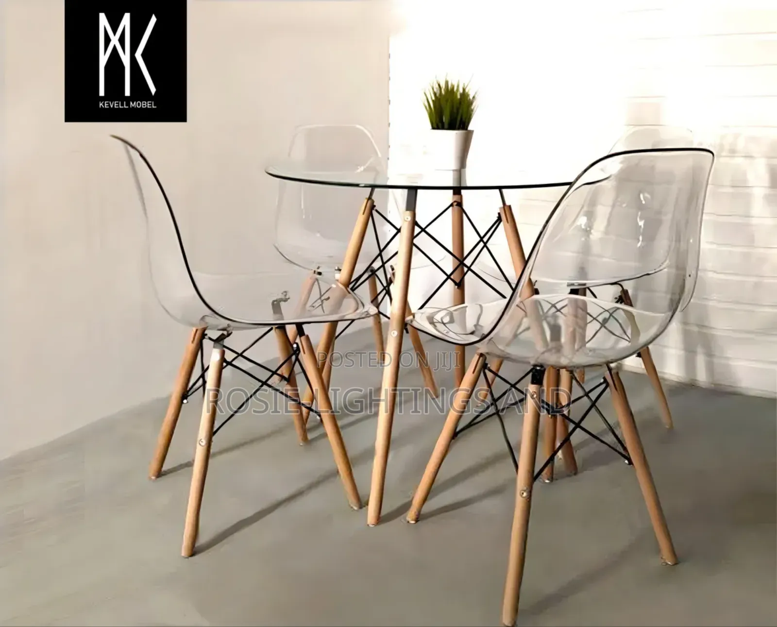 Modern Dining Room Tempered Glass 4 Eames Chairs