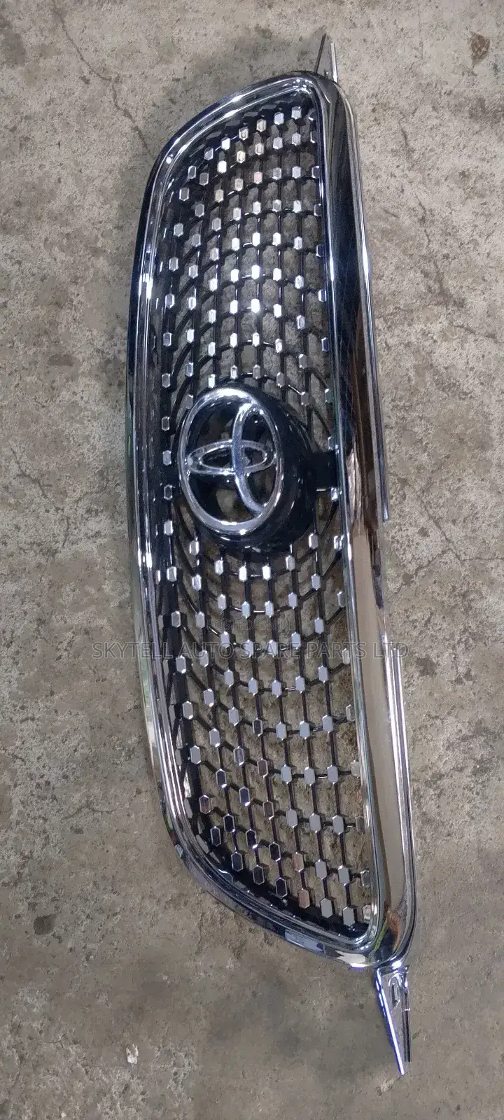 Front Grill For Toyota Corolla 2005