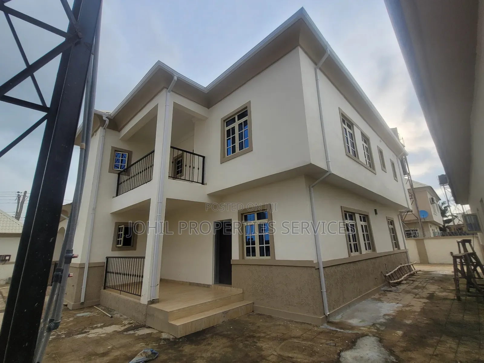 4bdrm Duplex in Dakwo District for rent