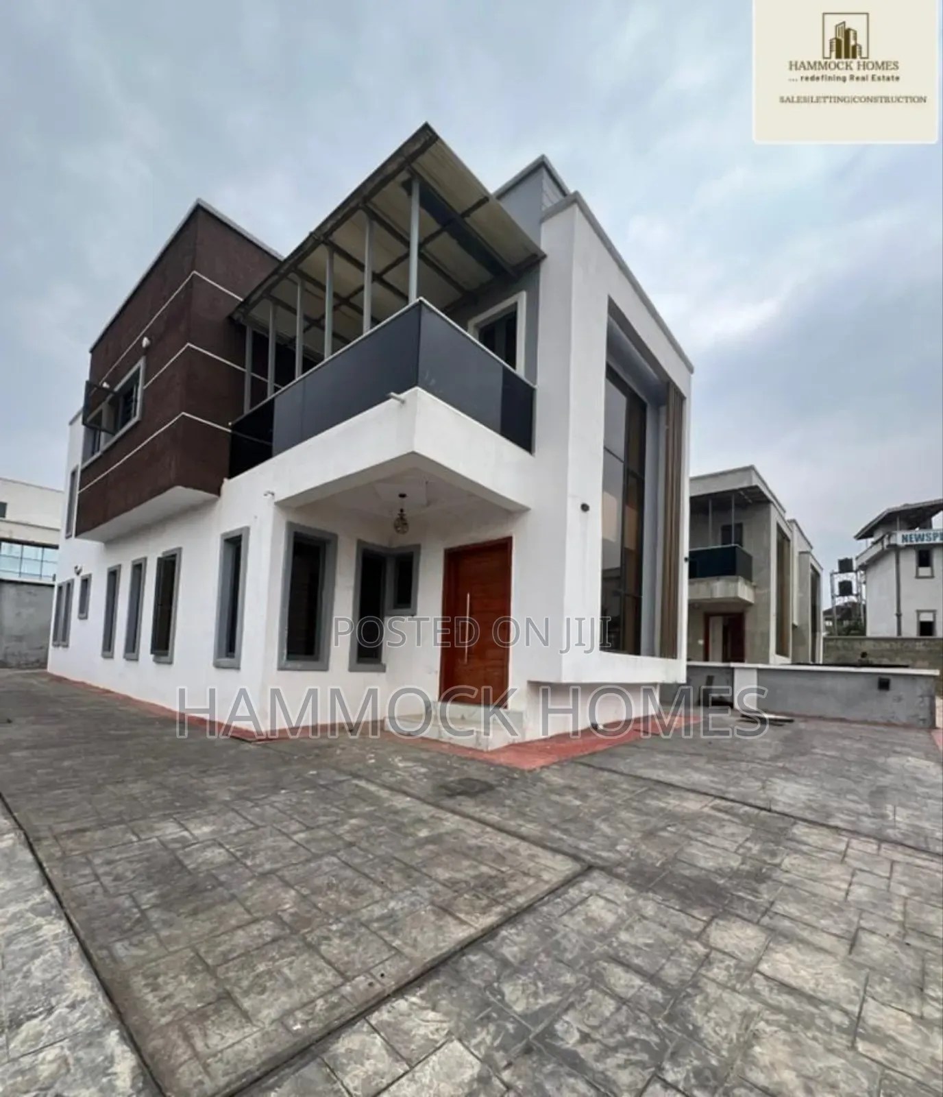 4bdrm Duplex in Chief Lateef Oyelade, Oluyole Estate for sale