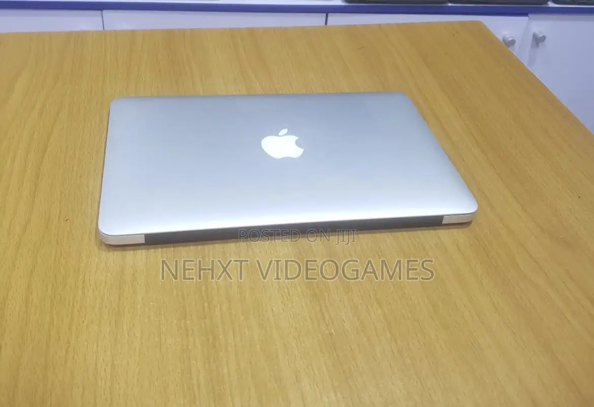 Laptop Apple MacBook Air 2014 4GB Intel Core I5 SSD 128GB